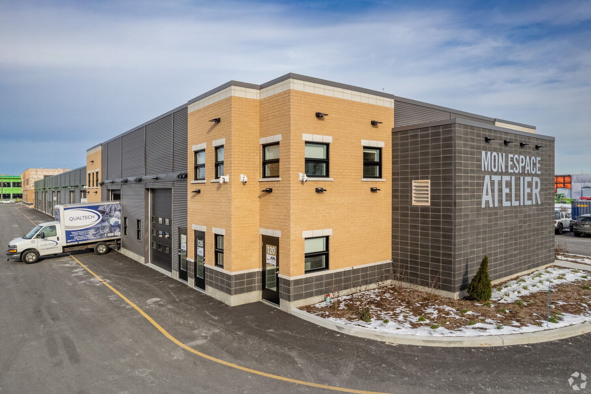 3350 Rue de l'Aéroport, Mascouche, QC for Rent