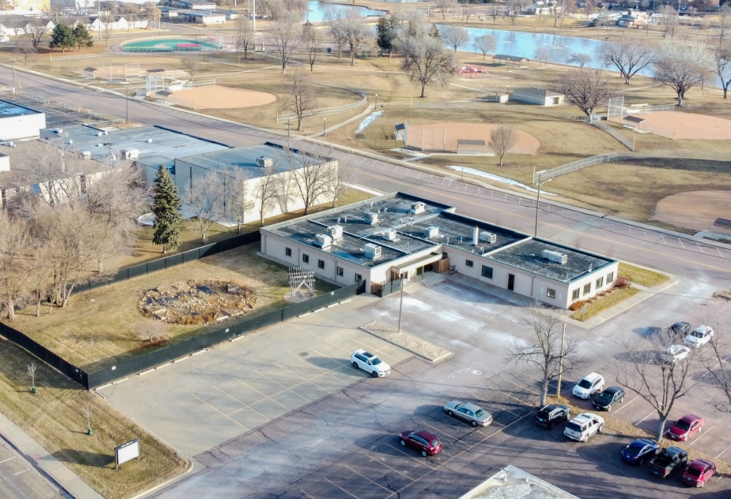 711 N Lake Ave, Sioux Falls, SD for Sale