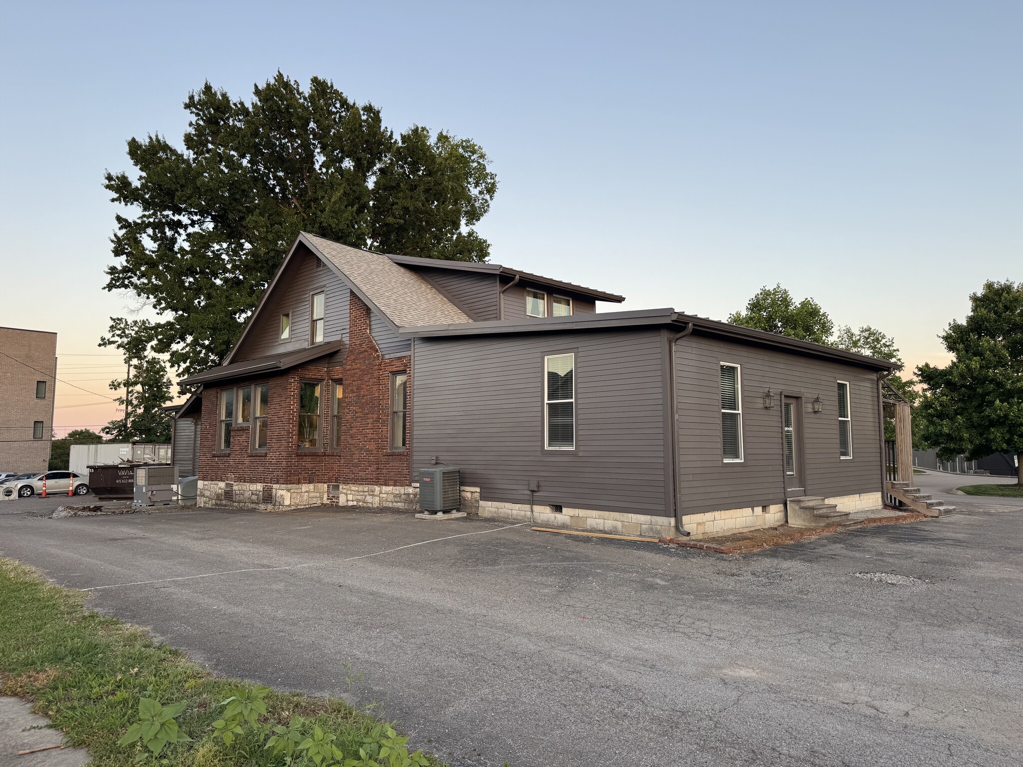 2610 Westwood Dr, Nashville, TN for Rent