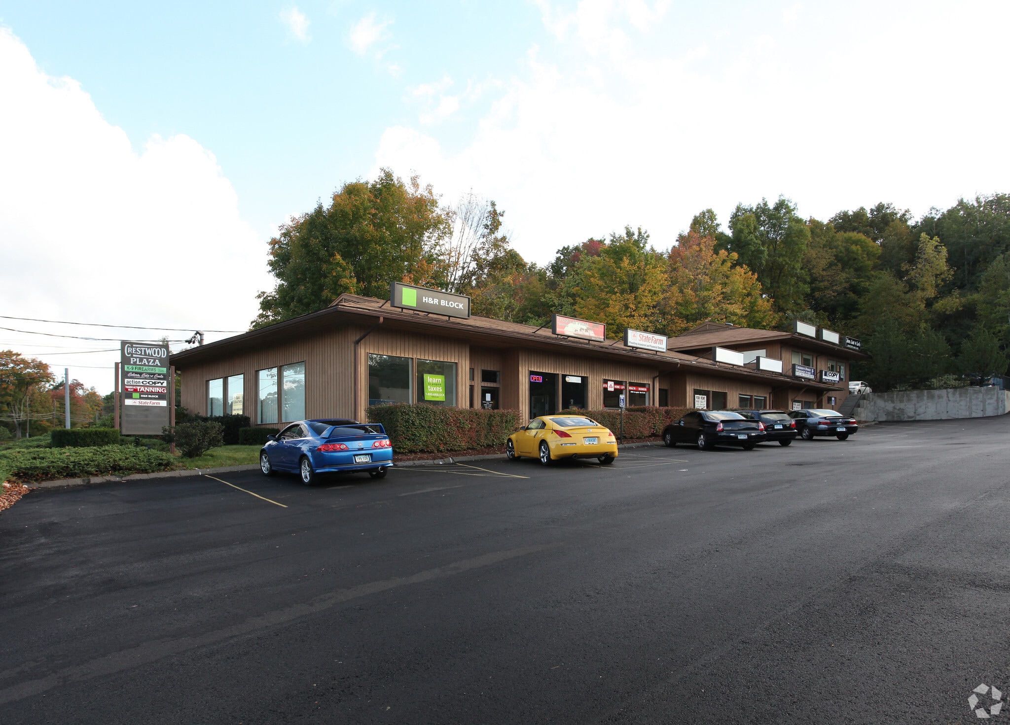 Straits @ NWC Straits (63) & Main (73), Watertown, CT for Rent
