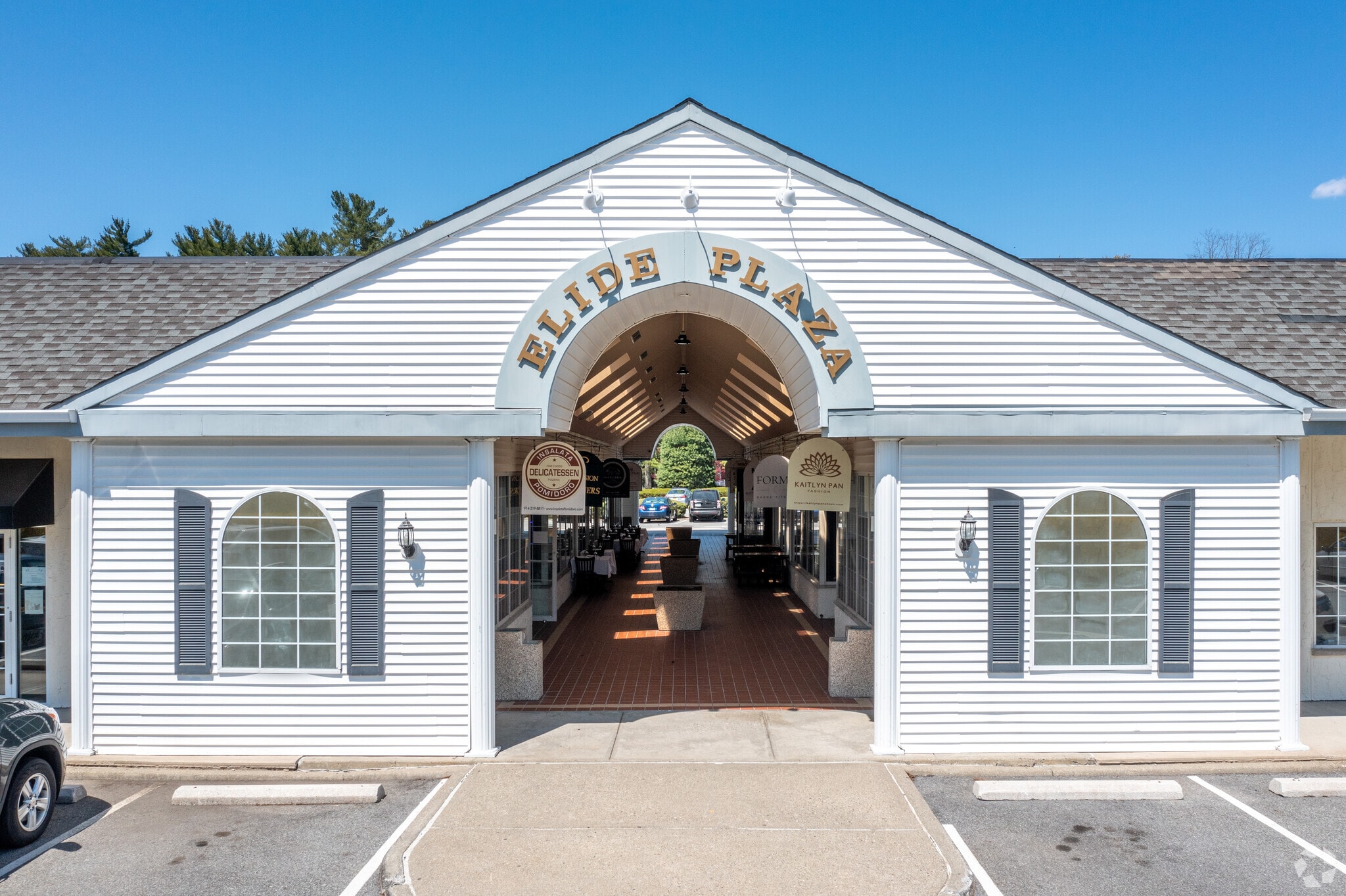 111 Bedford Rd, Armonk, NY for Rent