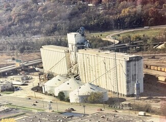 Kansas City, KS Specialty - 300R Southwest Blvd