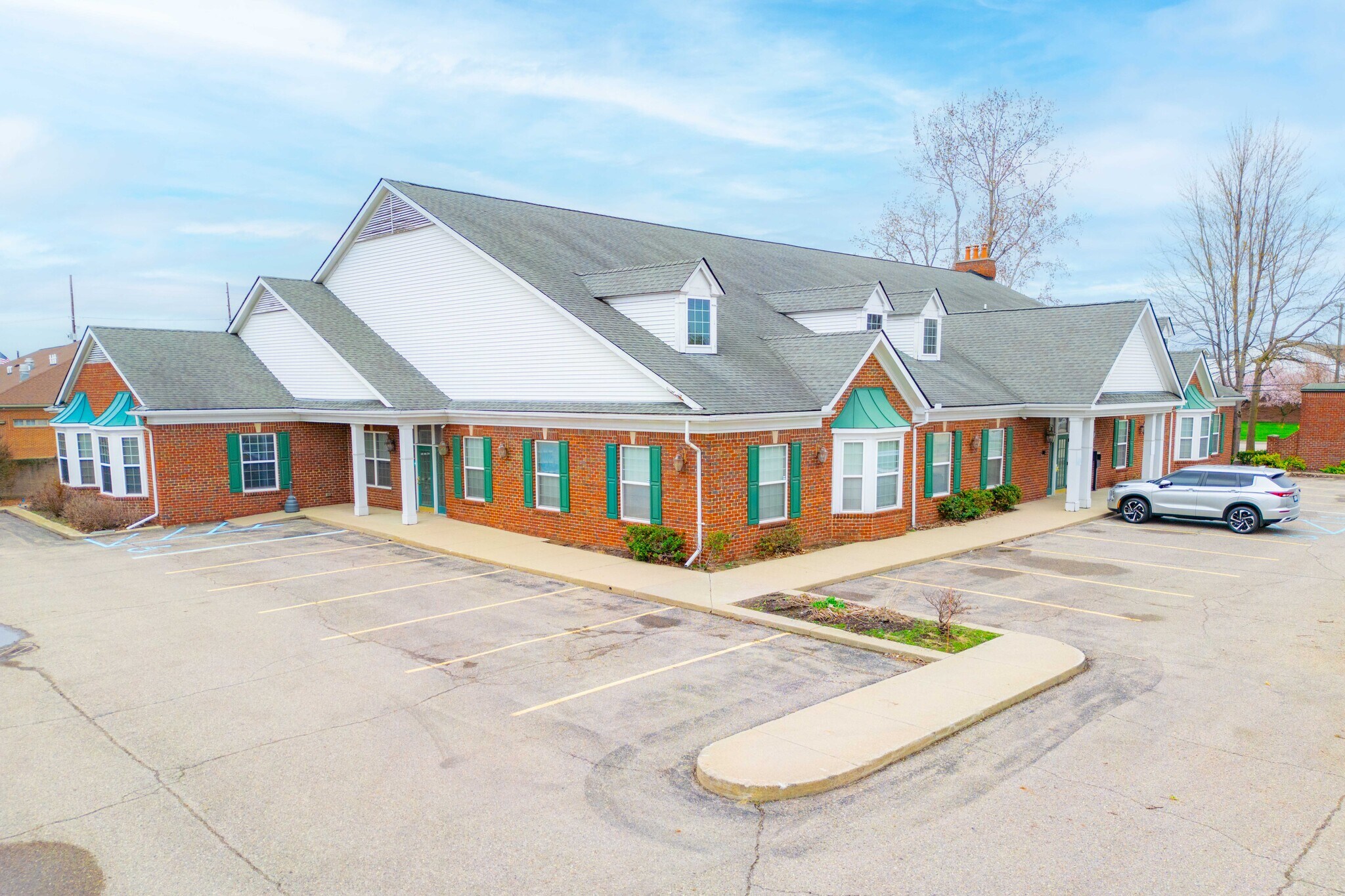 2104 E Eleven Mile Rd, Warren, MI for Rent