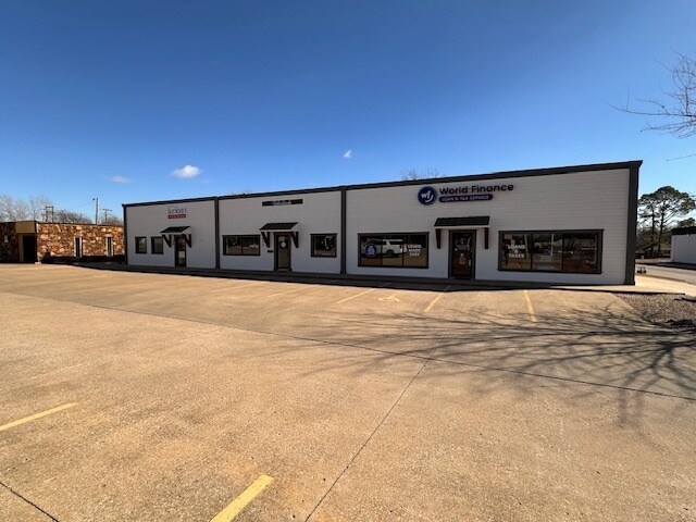 400-404 N Lynn Riggs Blvd, Claremore, OK for Rent