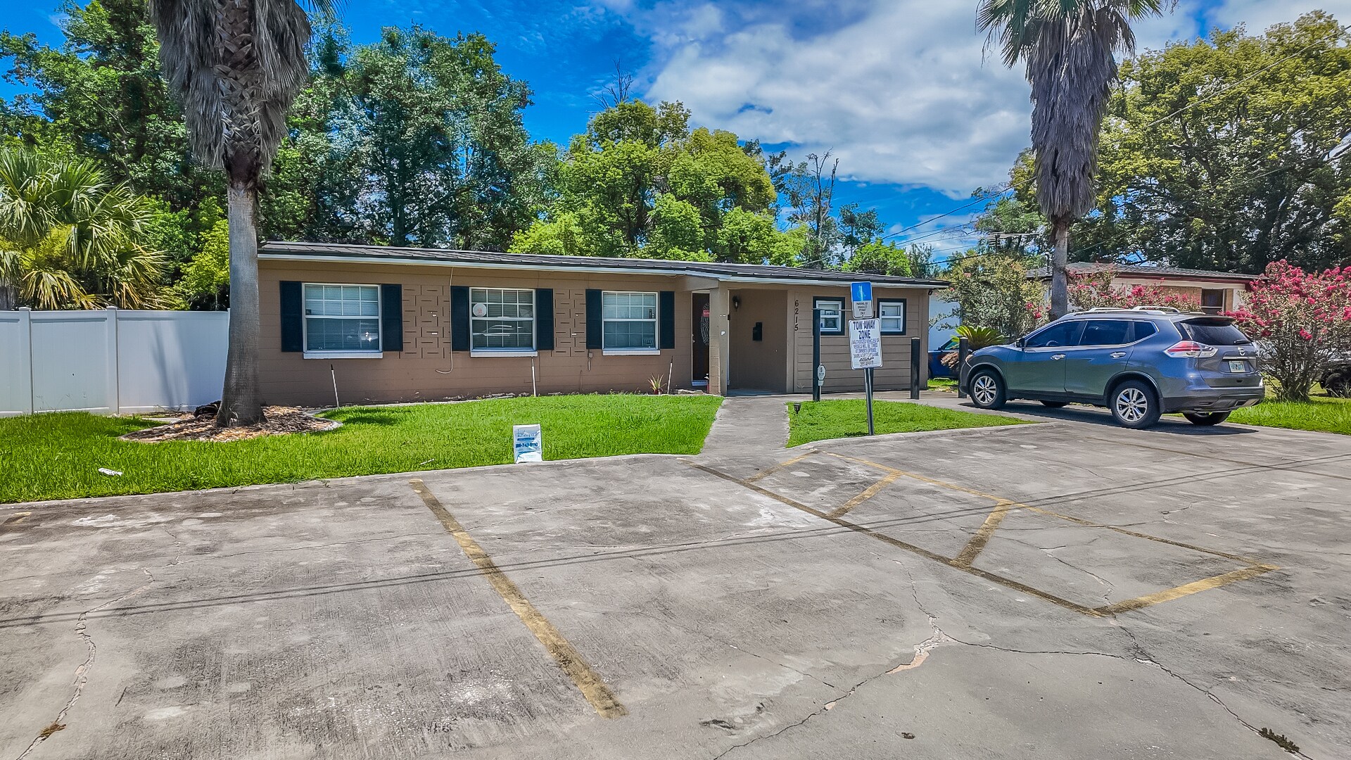 6215 Claret Dr, Jacksonville, FL for Sale