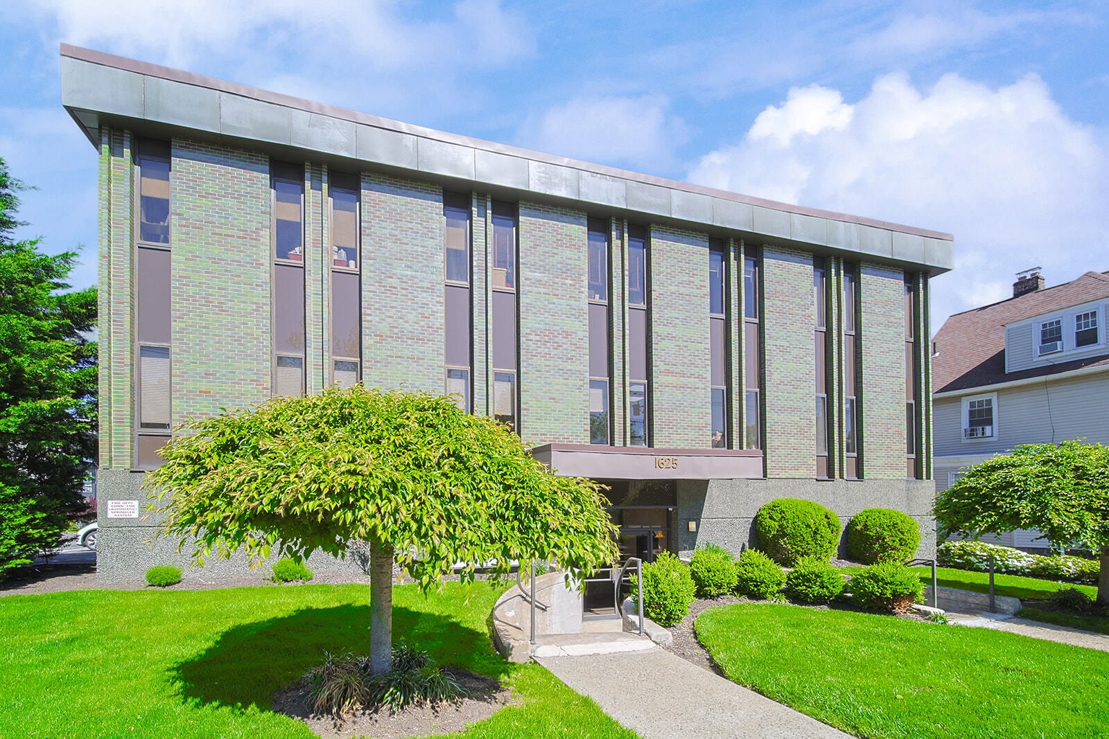 1625 Anderson Ave, Fort Lee, NJ for Rent