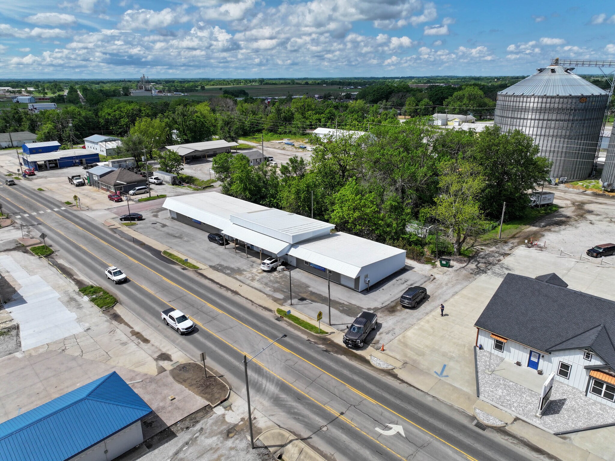 104 N Orange St, Butler, MO for Sale