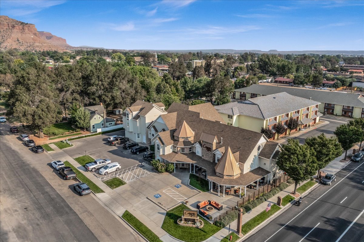 236 US-89, Kanab, UT for Sale