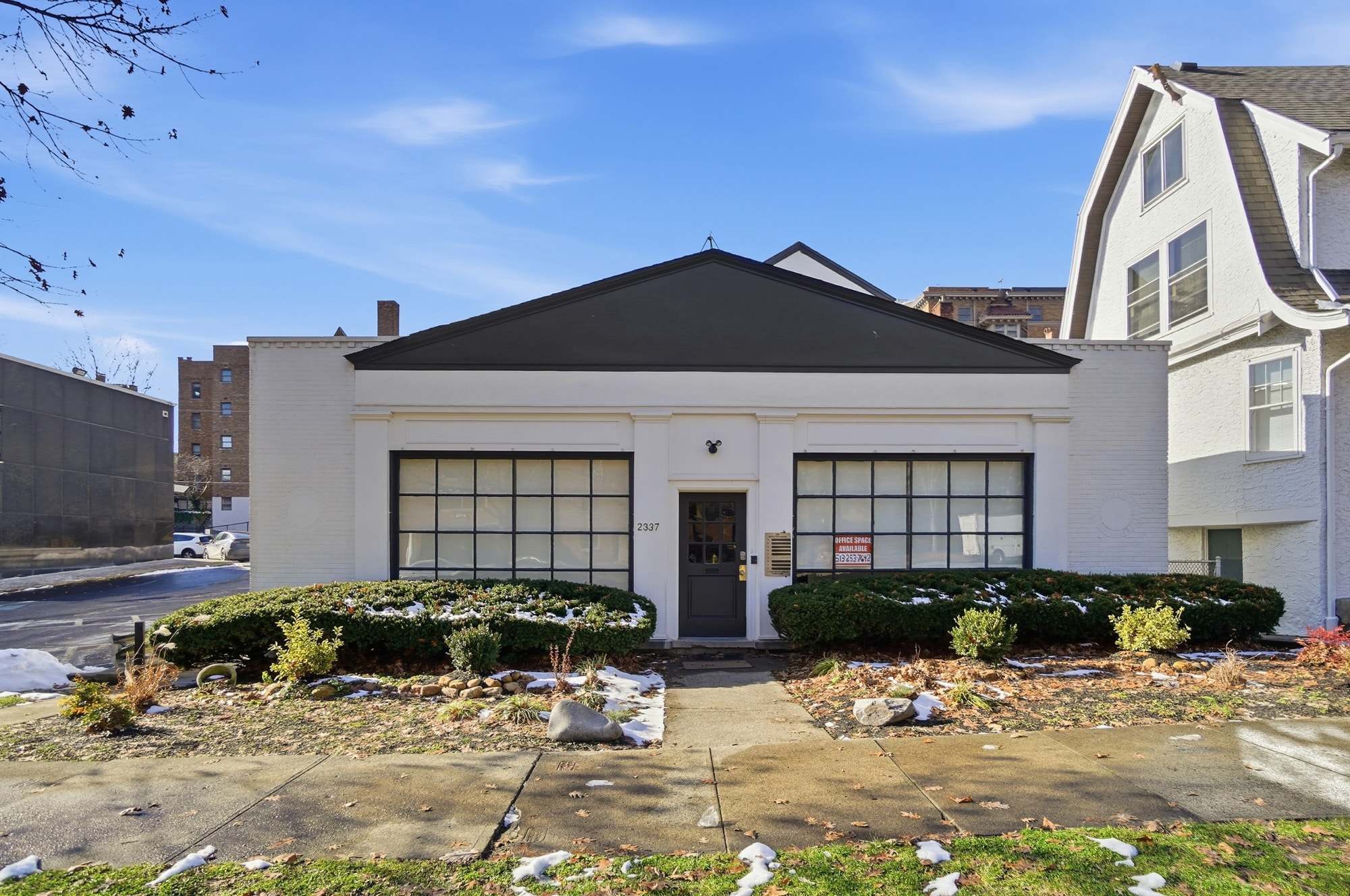 2337 Victory Pky, Cincinnati, OH for Sale