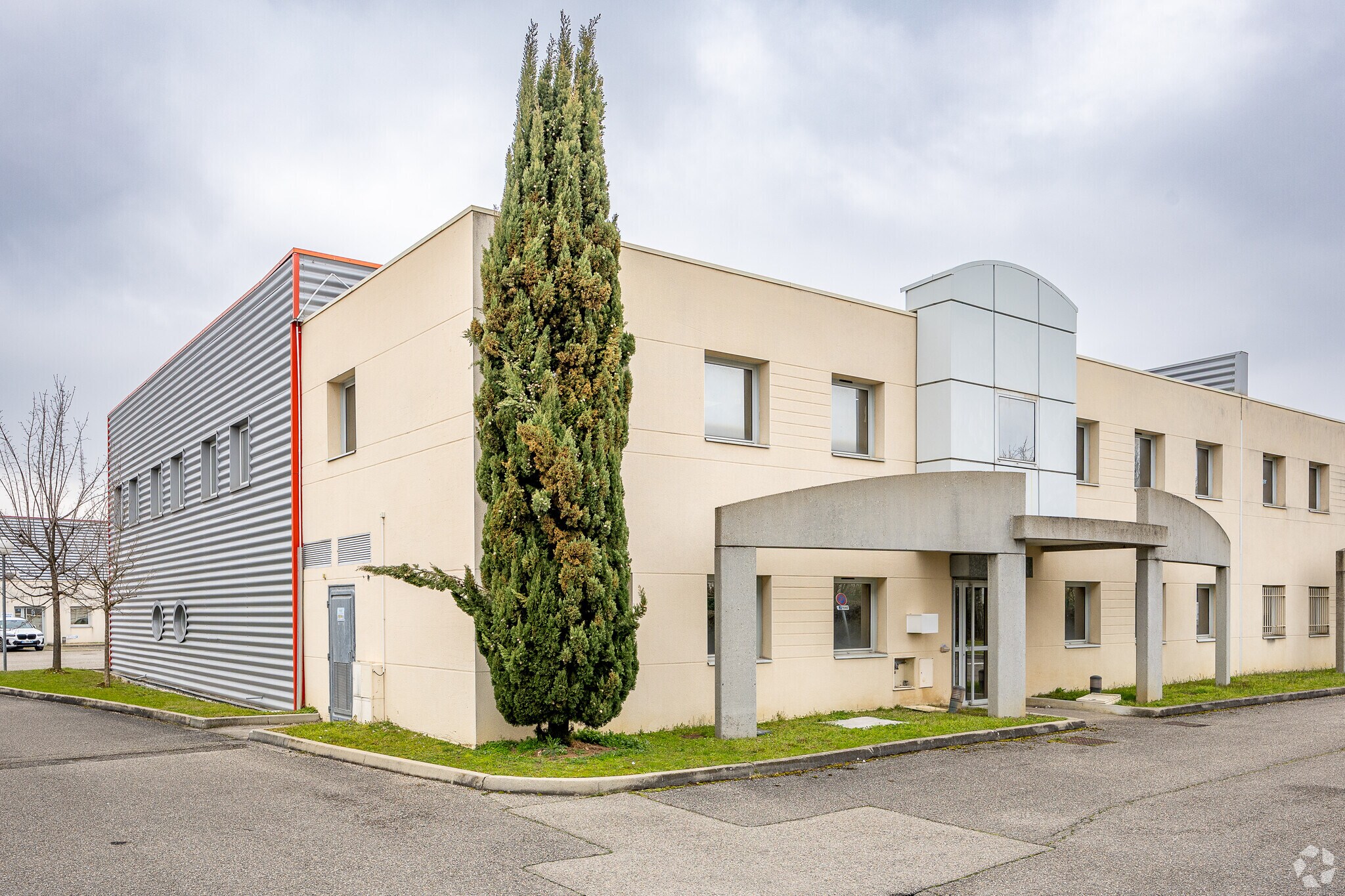 , Saint-Priest, RHO for Rent