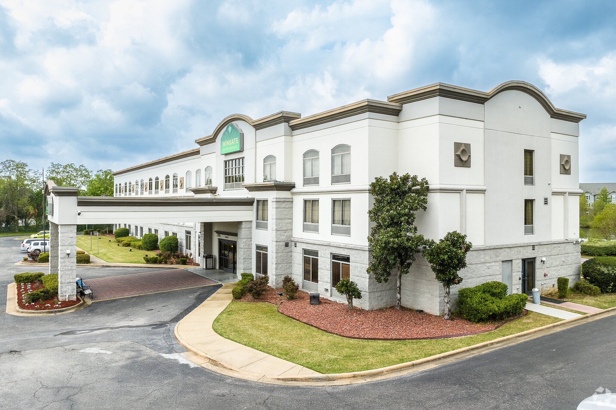 2060 Eastern Blvd, Montgomery, AL for Sale