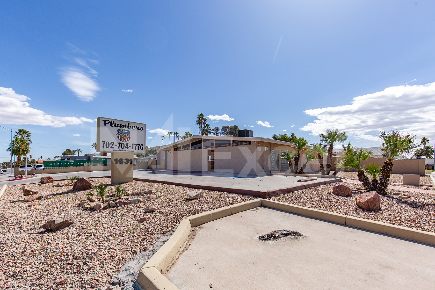 1631 E Desert Inn Rd, Las Vegas, NV for Sale