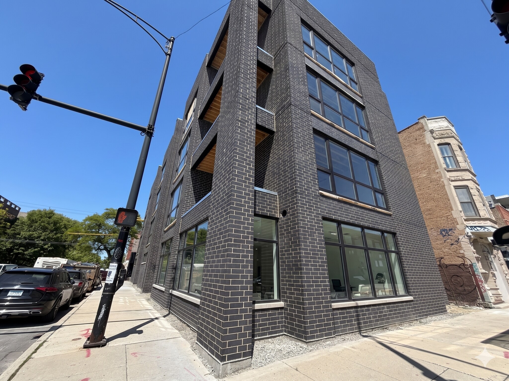 2756 W Chicago Ave, Chicago, IL for Sale