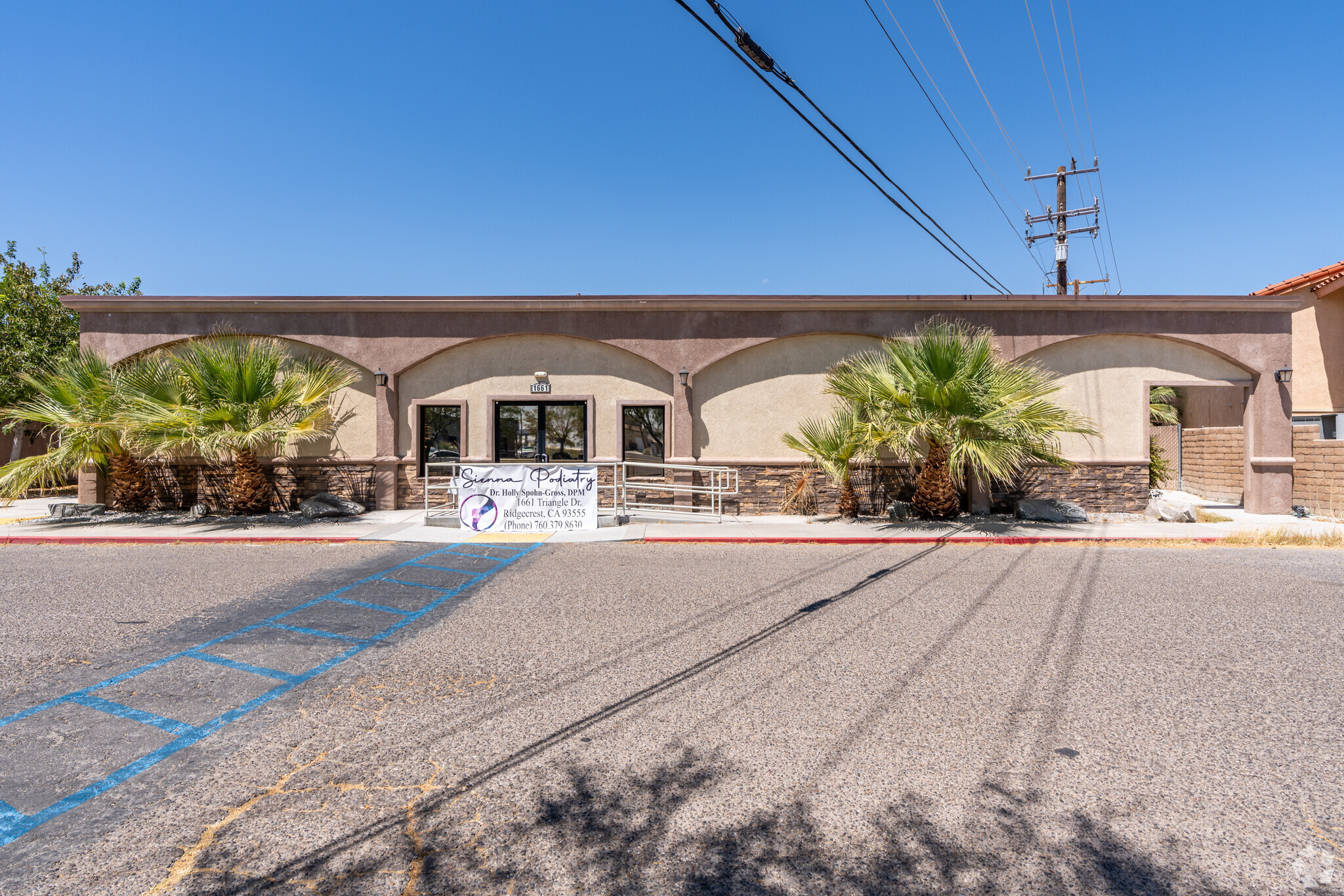 1661 Triangle Dr, Ridgecrest, CA for Rent