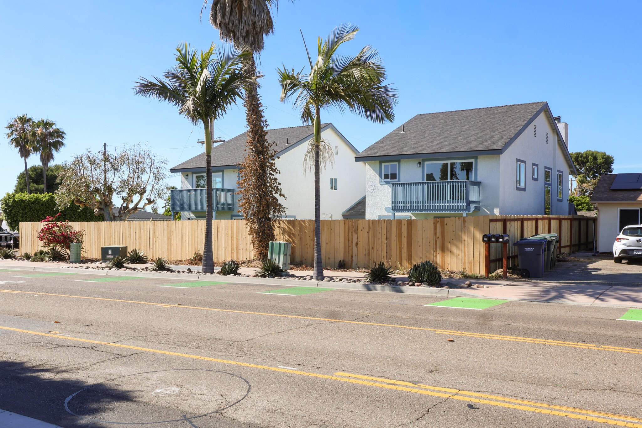 658 Santa Fe Dr, Encinitas, CA for Sale