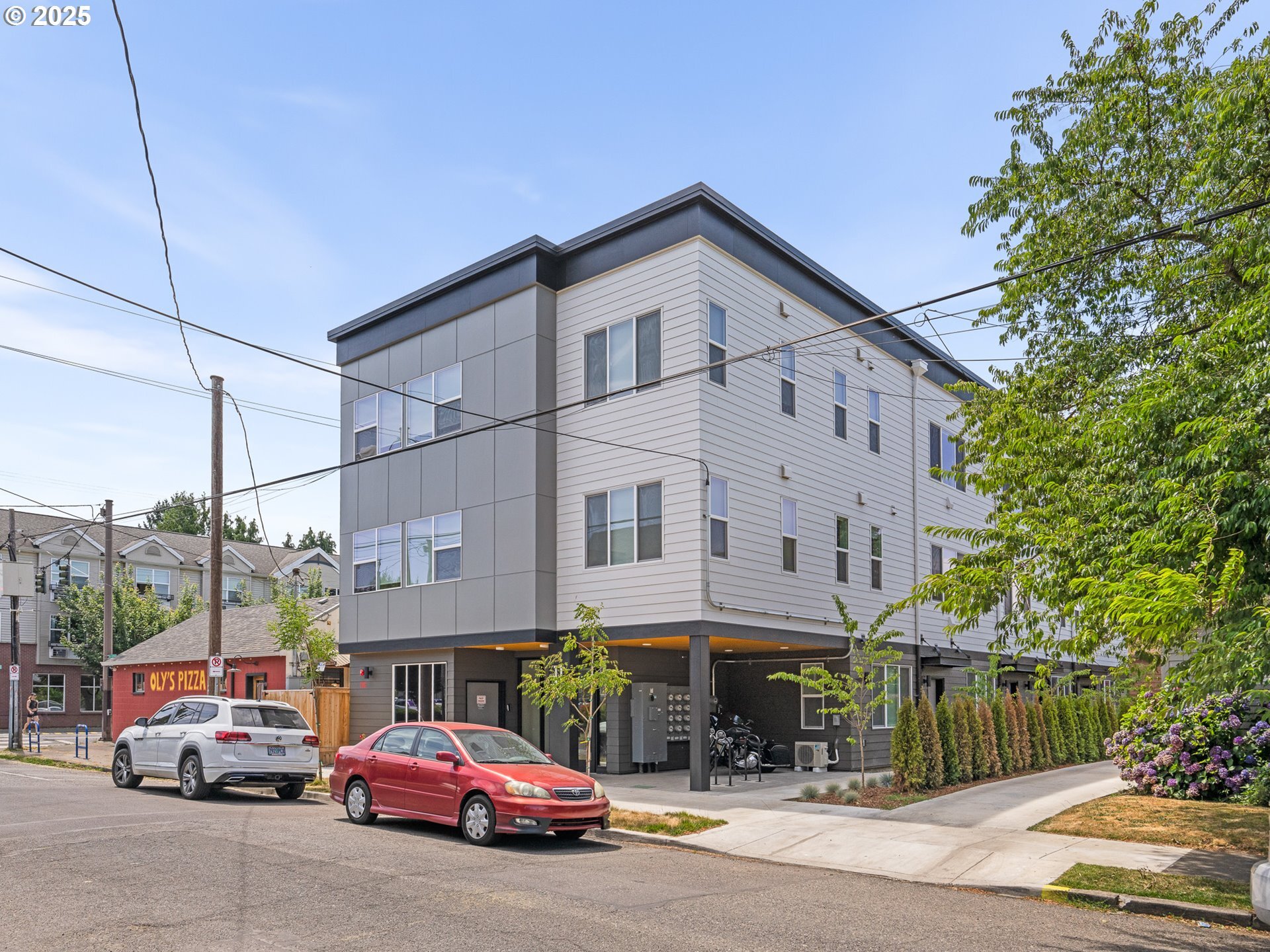 11 NE 55th Ave, Portland, OR for Sale