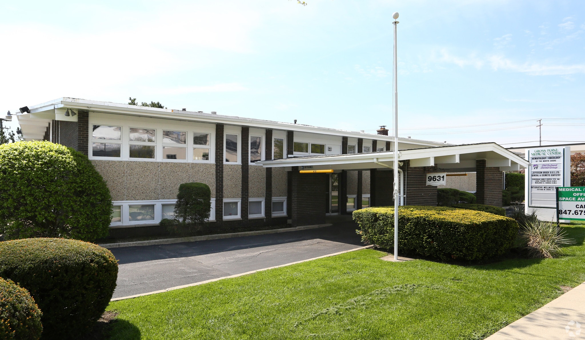 9631 Gross Point Rd, Skokie, IL for Sale