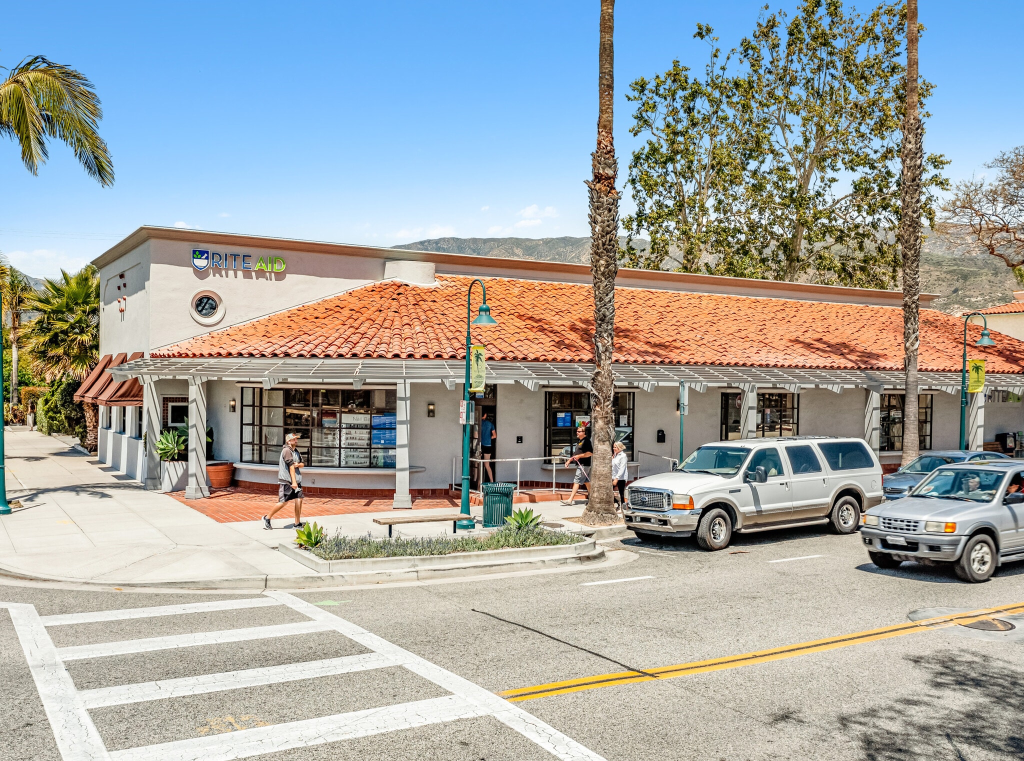 801 Linden Ave Carpinteria, CA 93013 Retail Property for Lease on