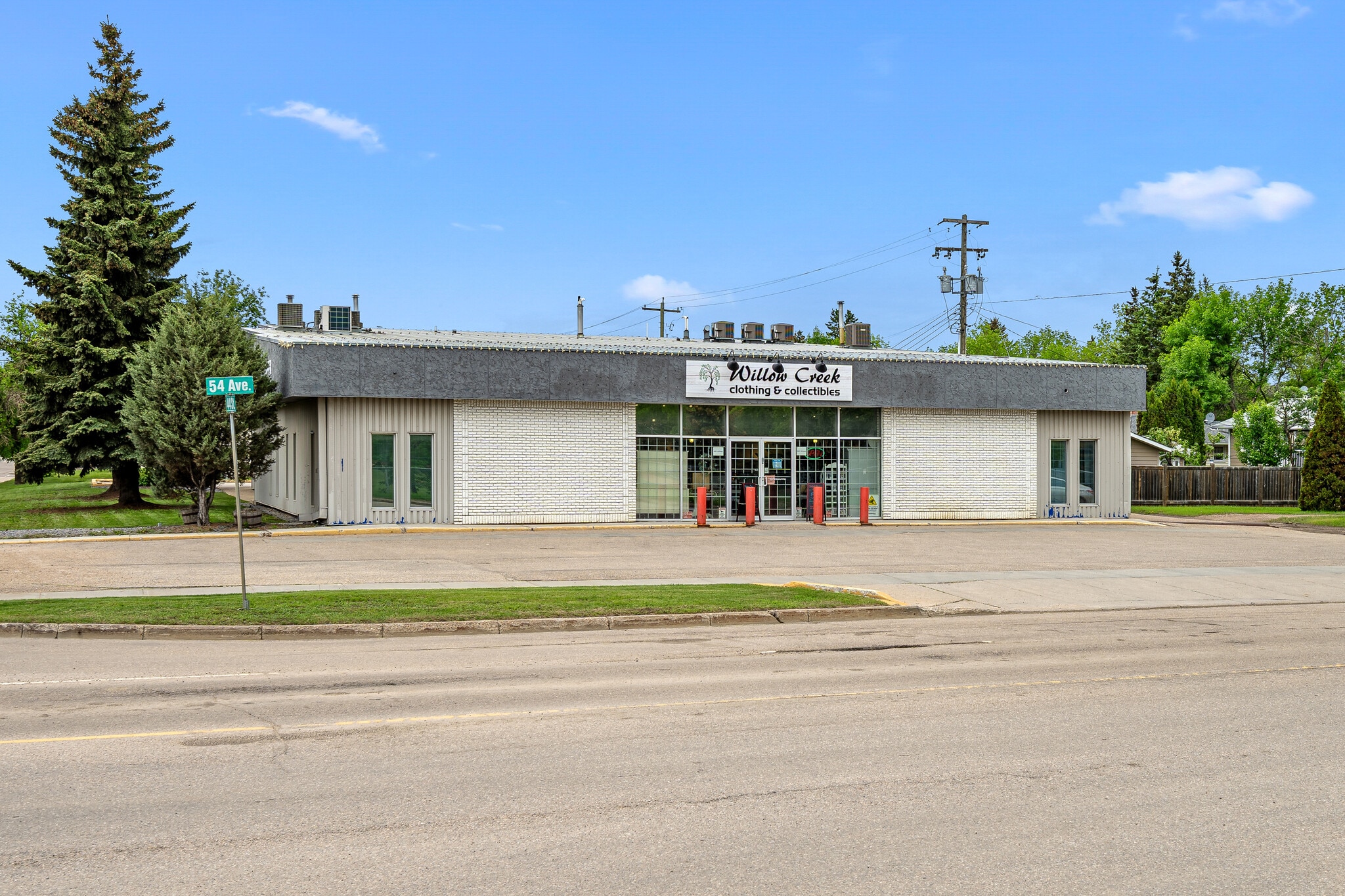 5402 44 St, Lloydminster, AB for Sale