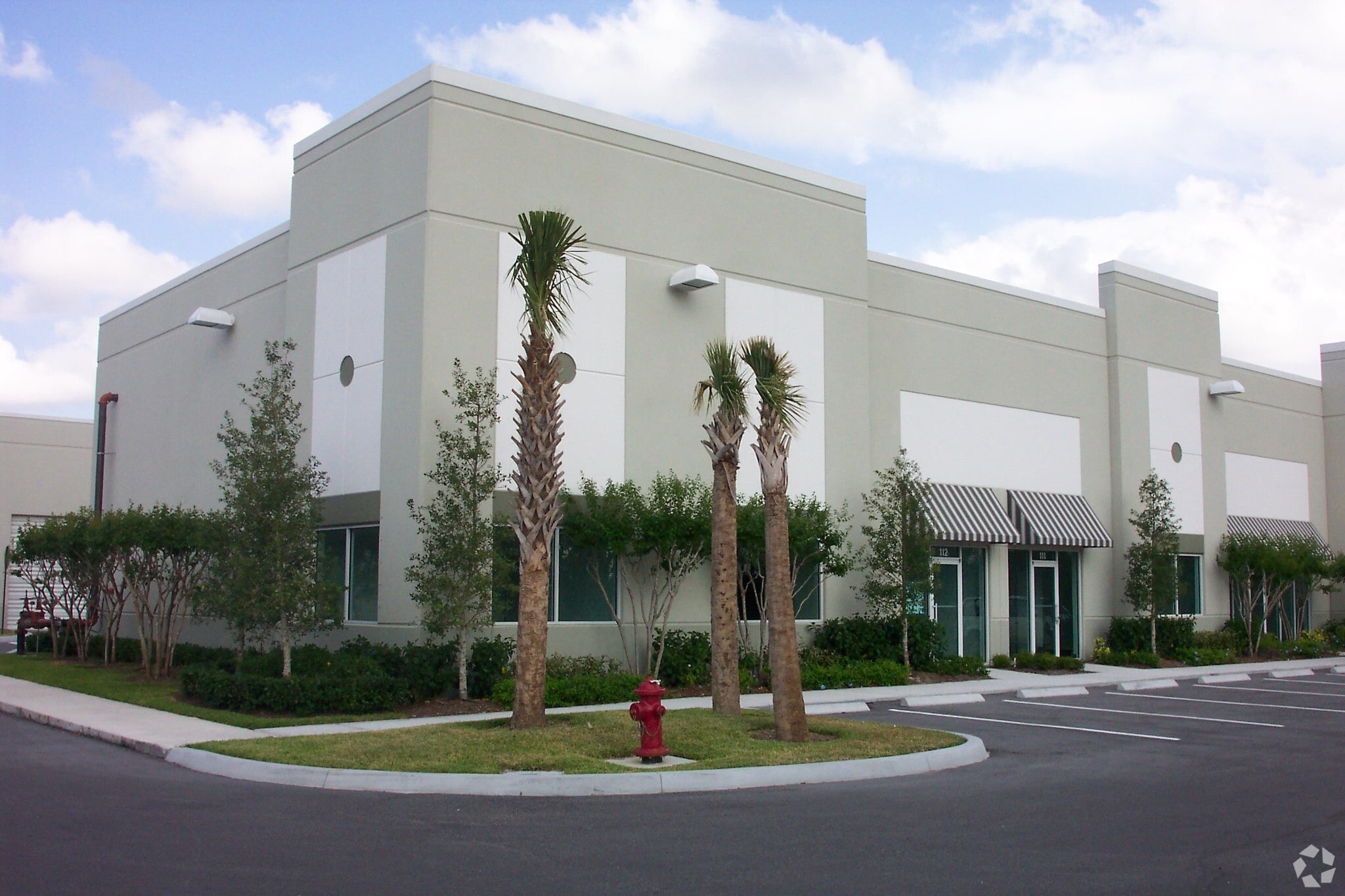 571 NW Mercantile Pl, Port Saint Lucie, FL for Sale