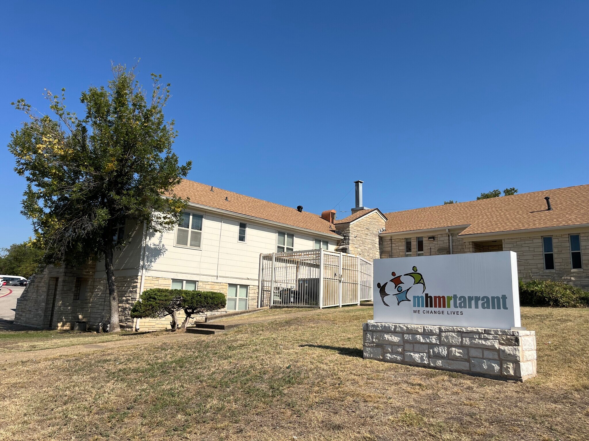 2400 NW 24th St, Fort Worth, TX for Sale