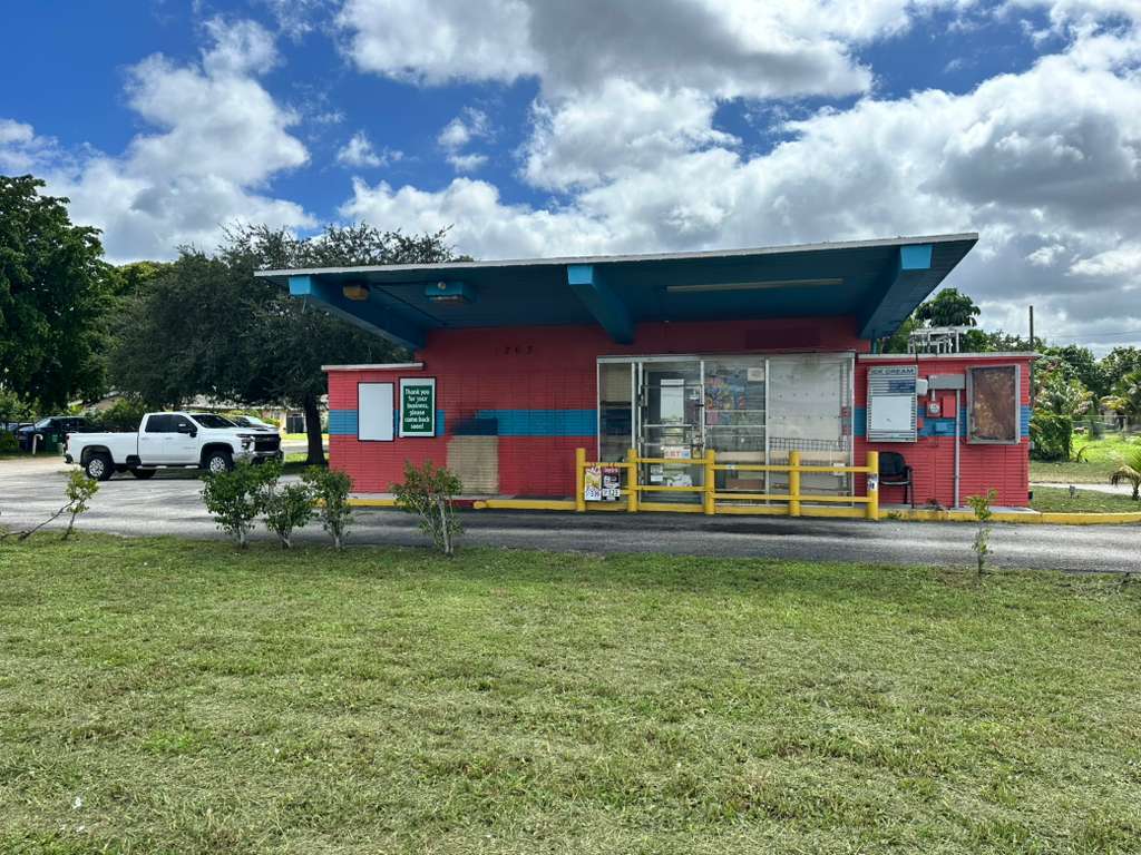 3263 Sierra Dr, Lake Worth, FL for Rent