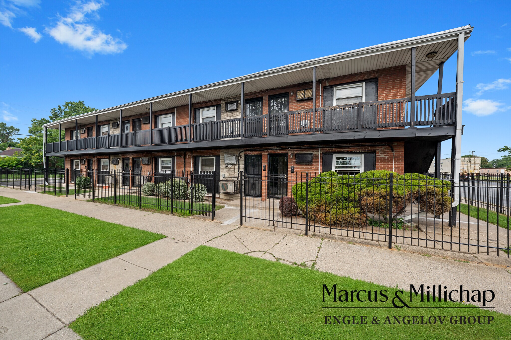 184 W 147th St, Harvey, IL for Sale