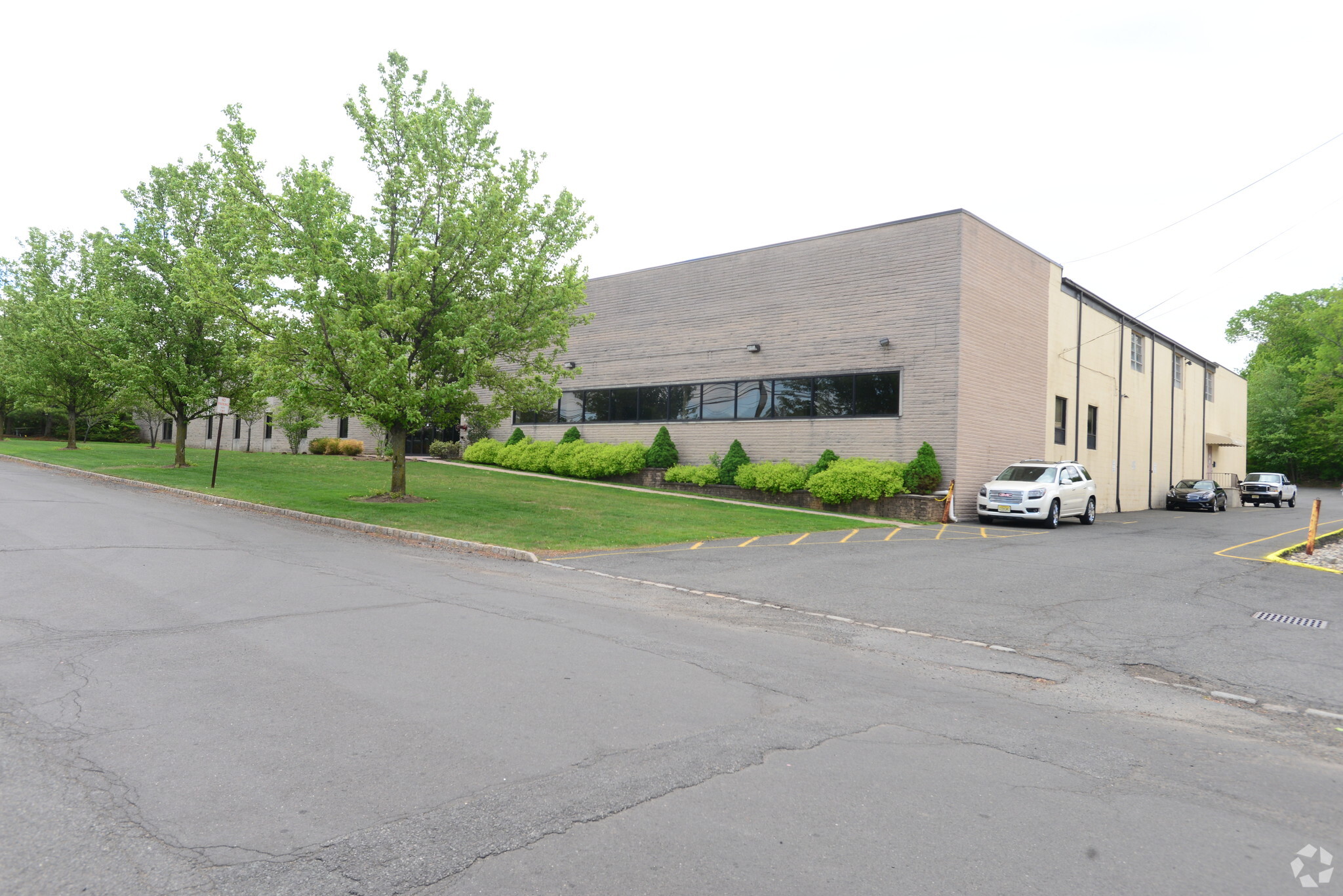 40 Industrial Rd, Berkeley Heights, NJ for Rent