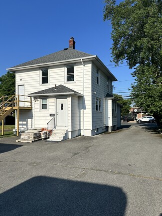 West Islip, NY Office/Retail - 166 Higbie Ln