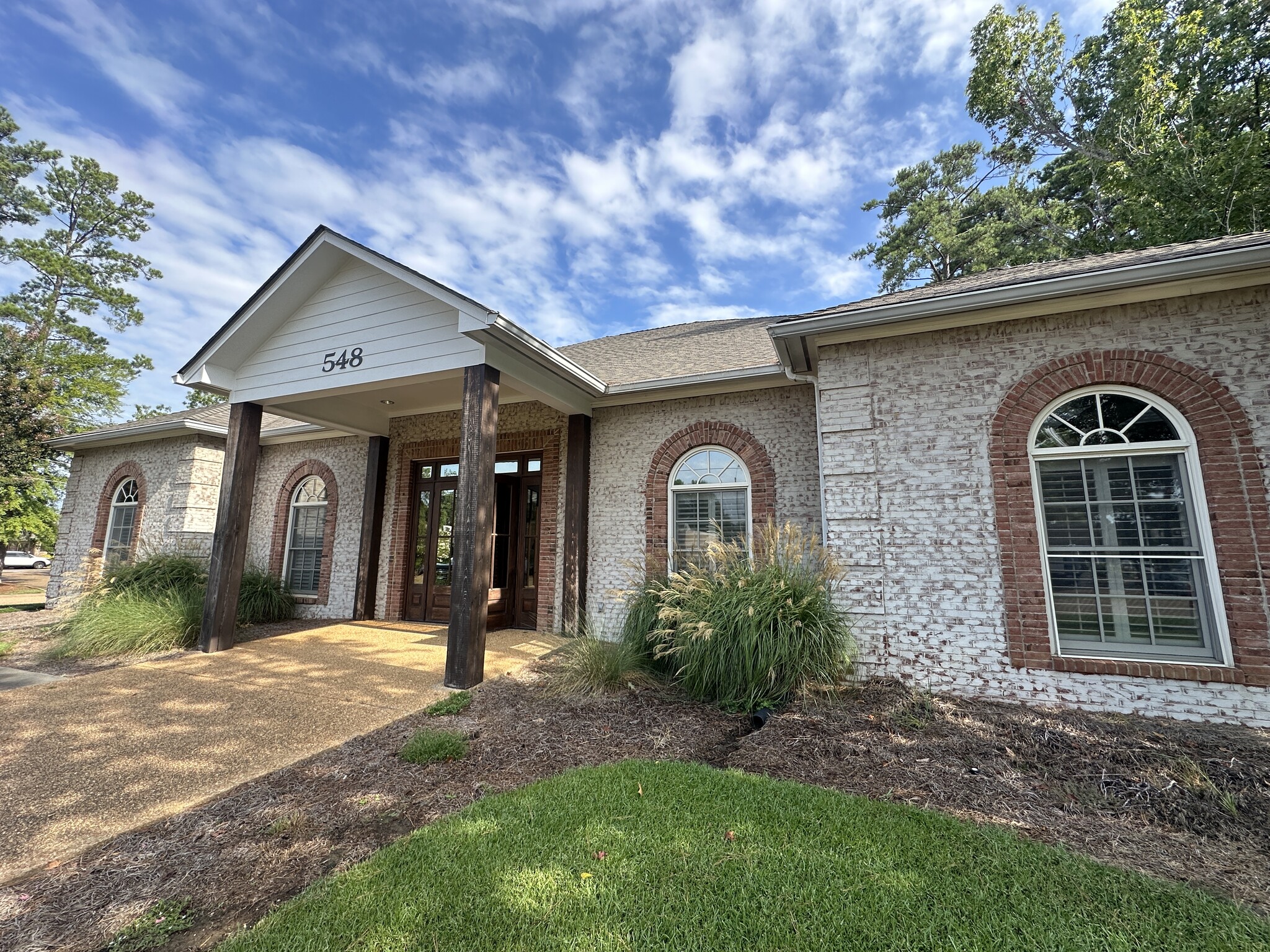 548 Keyway Dr, Flowood, MS for Sale