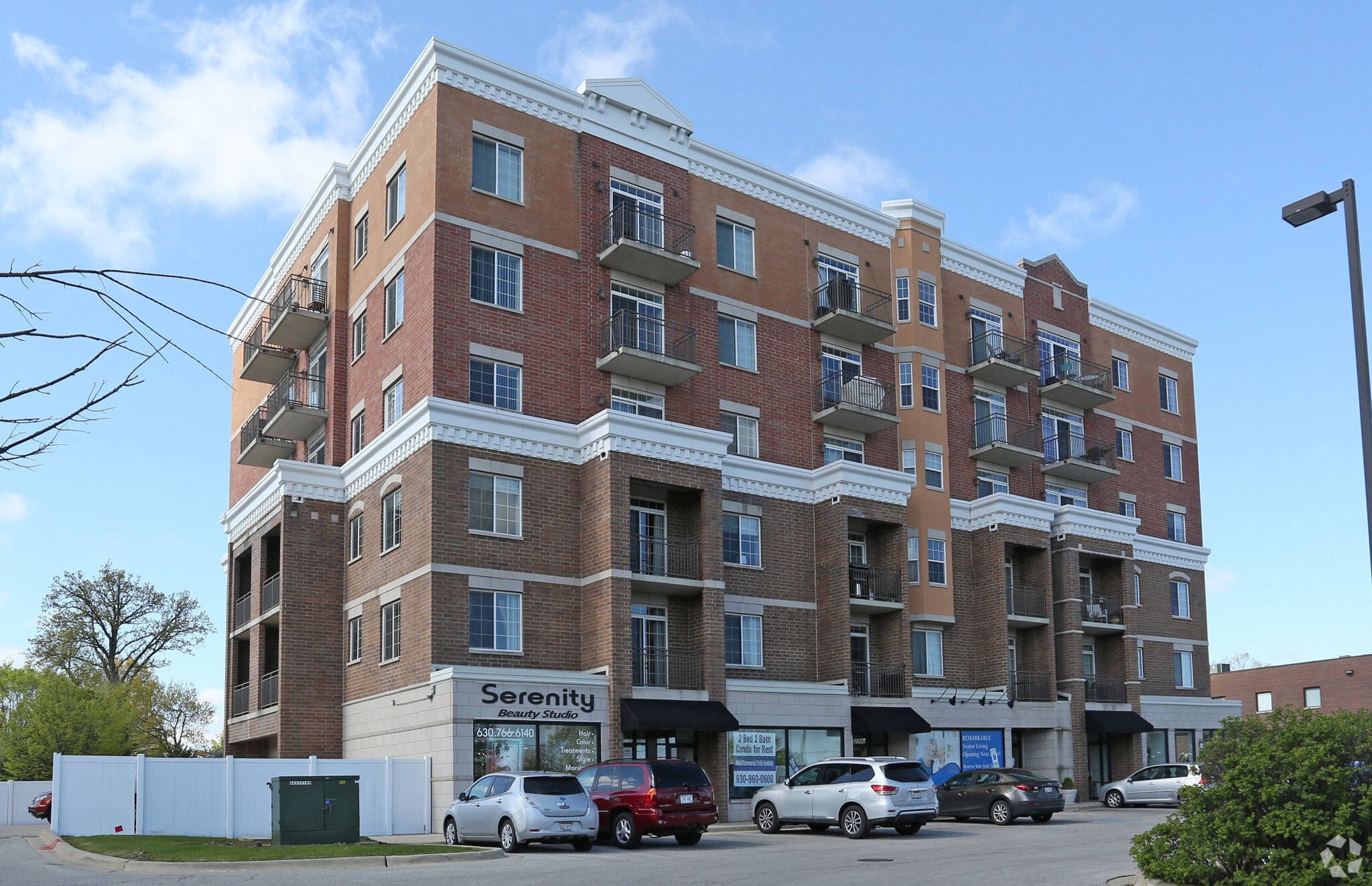 238 E Irving Park Rd, Wood Dale, IL for Rent