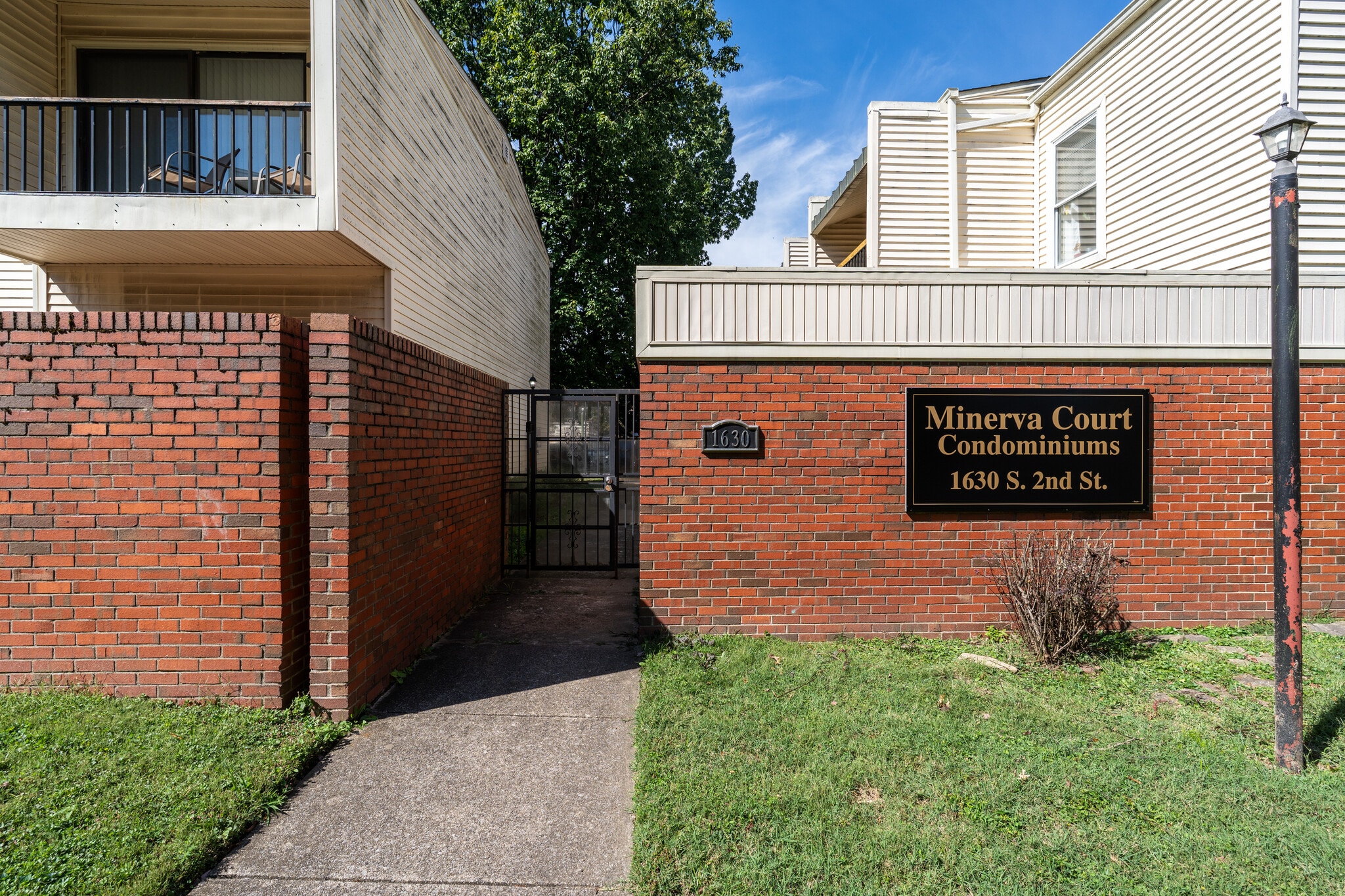 1630 S 2nd St, Louisville, KY for Sale