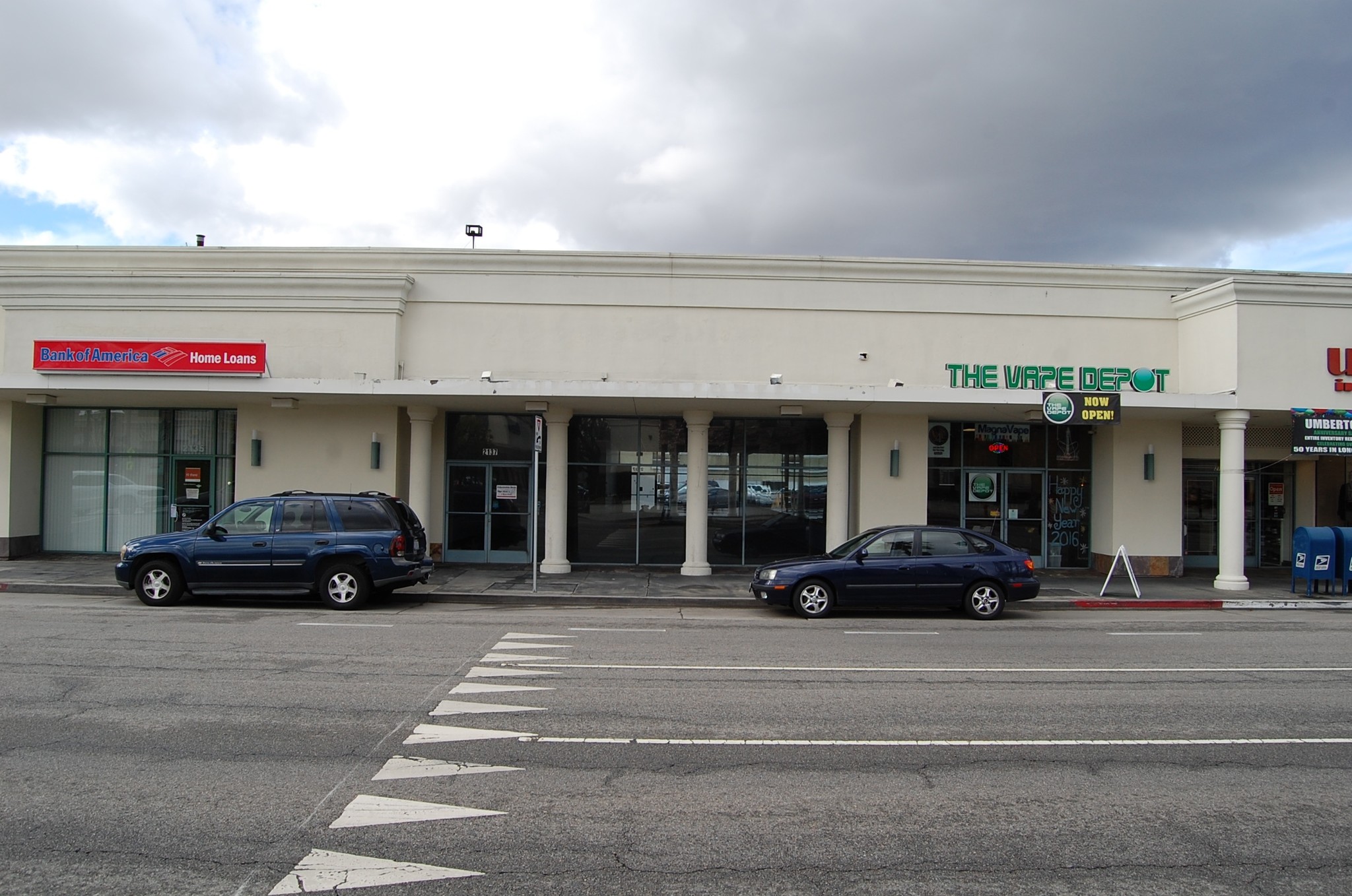 2135-2141 Bellflower Blvd, Long Beach, CA for Rent