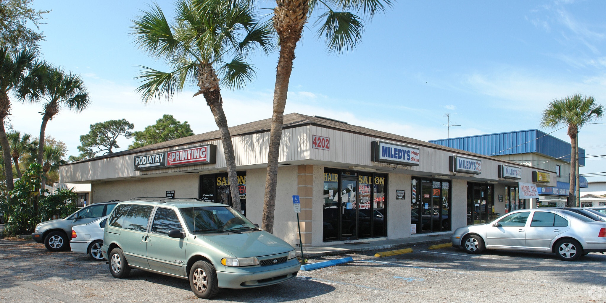 4202 W Waters Ave Tampa, FL 33614 Retail Property for Lease on