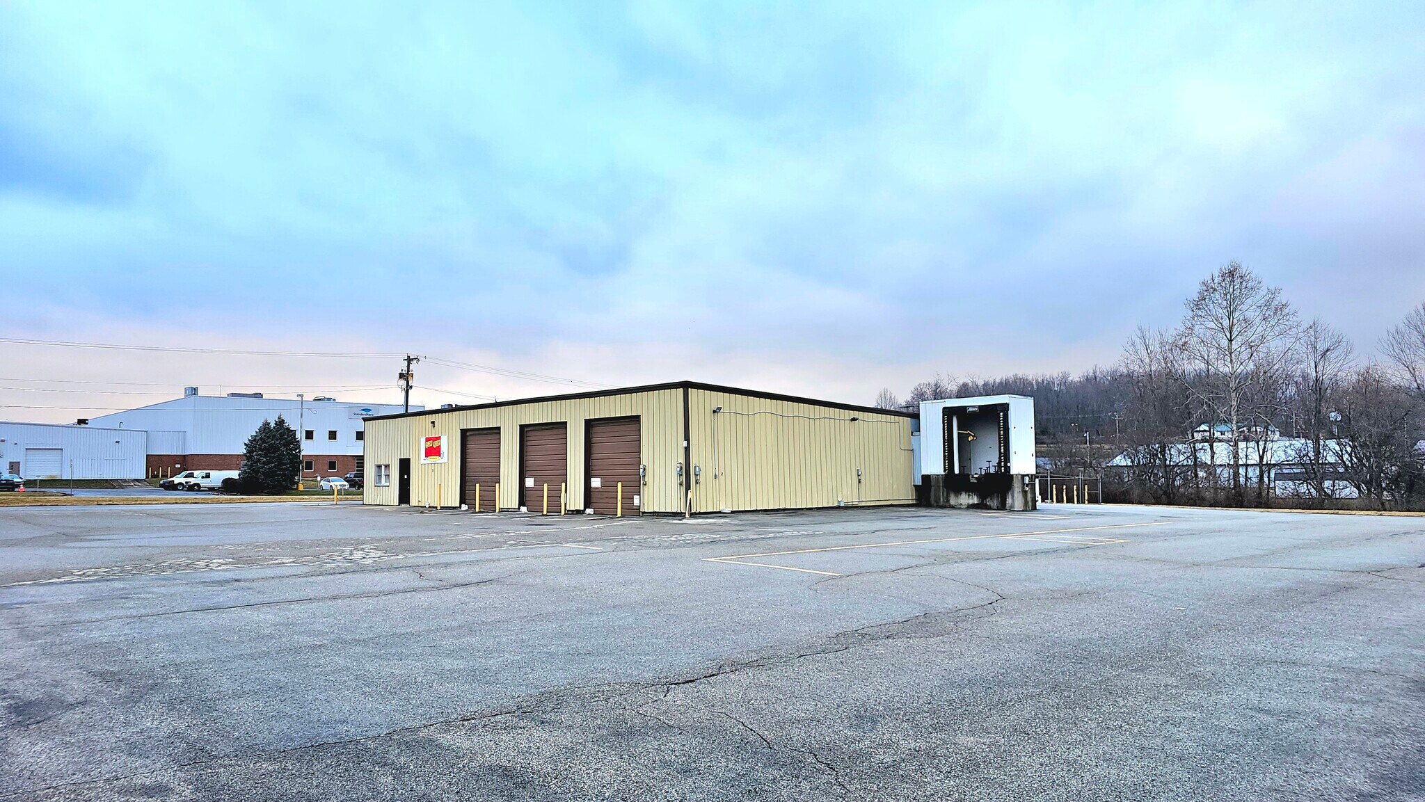 212 Hobart Dr, Hillsboro, OH for Sale