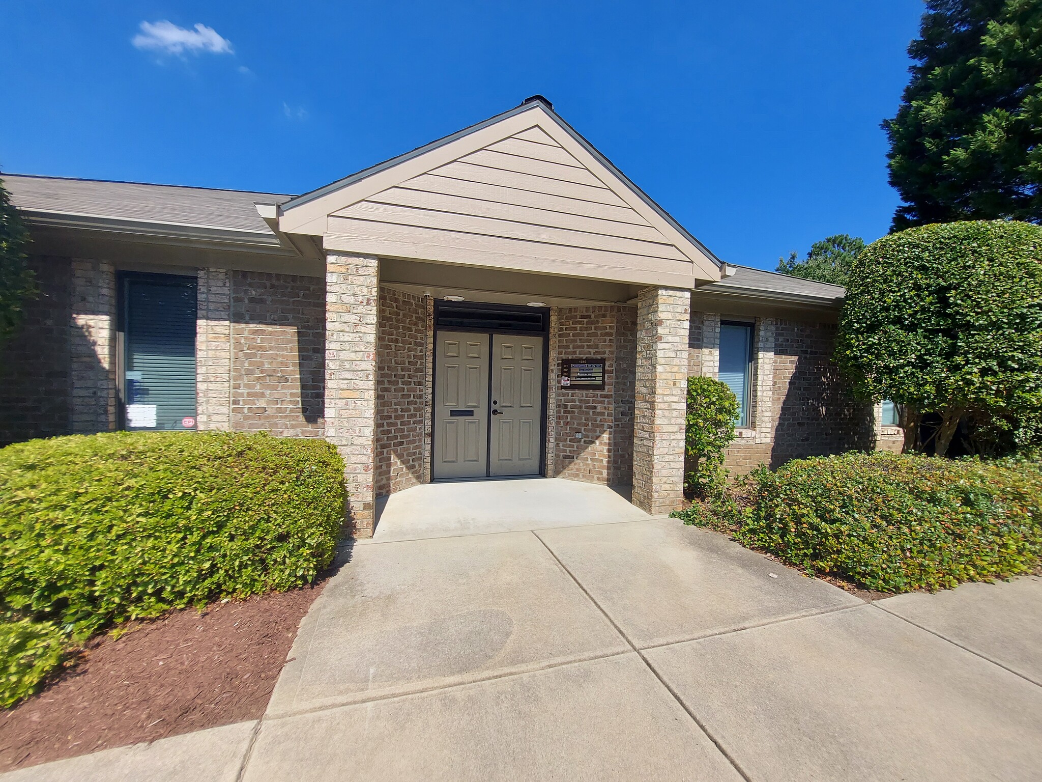 1310 SE Maynard Rd, Cary, NC for Rent