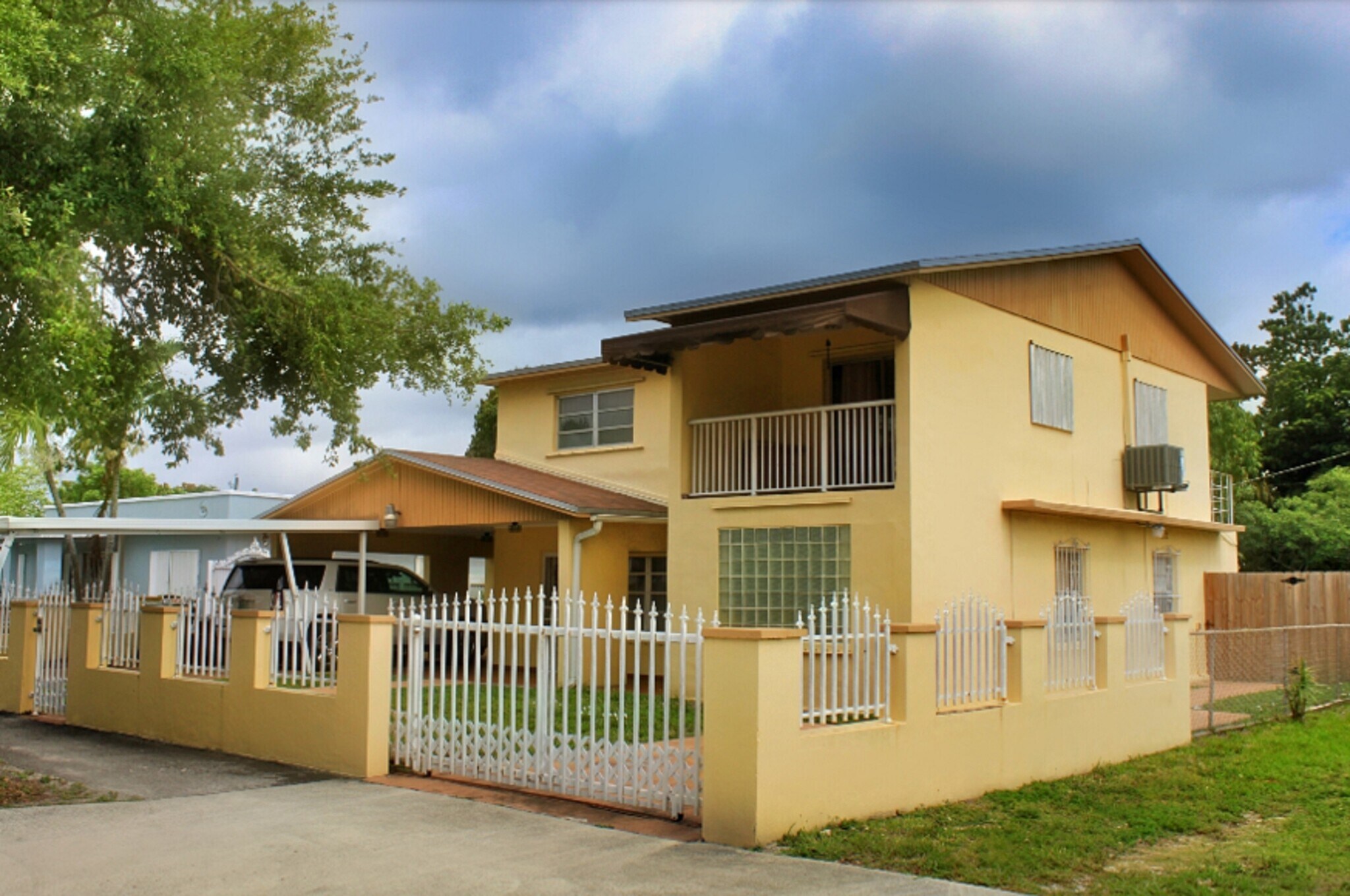 971 E 18th St, Hialeah, FL for Sale