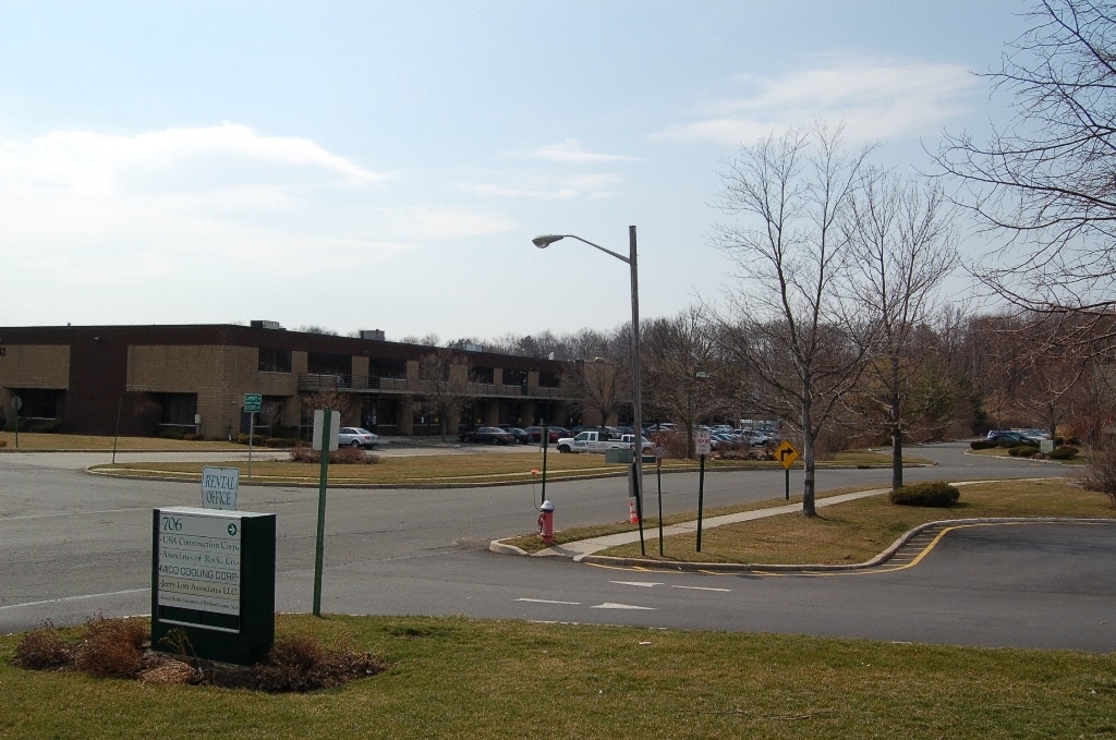 612 Corporate Way, Valley Cottage, NY for Rent