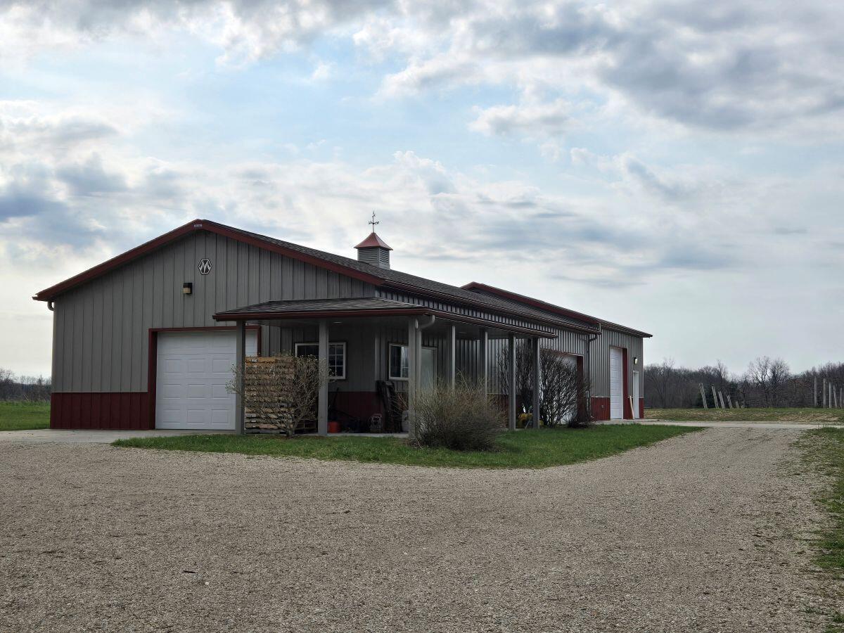 26701 80th Ave, Lawton, MI for Sale
