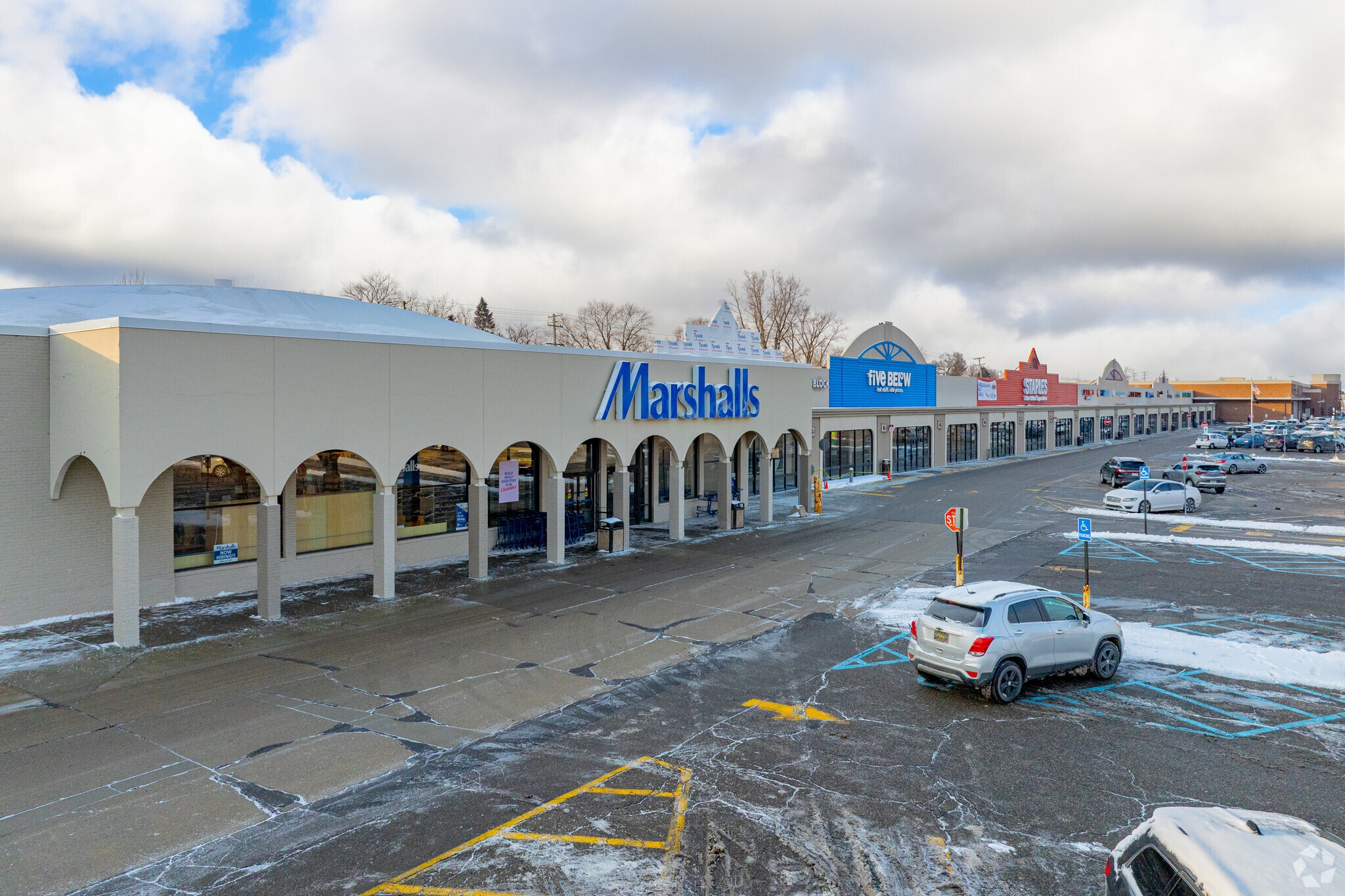 23001-23303 Michigan Ave, Dearborn, MI for Rent