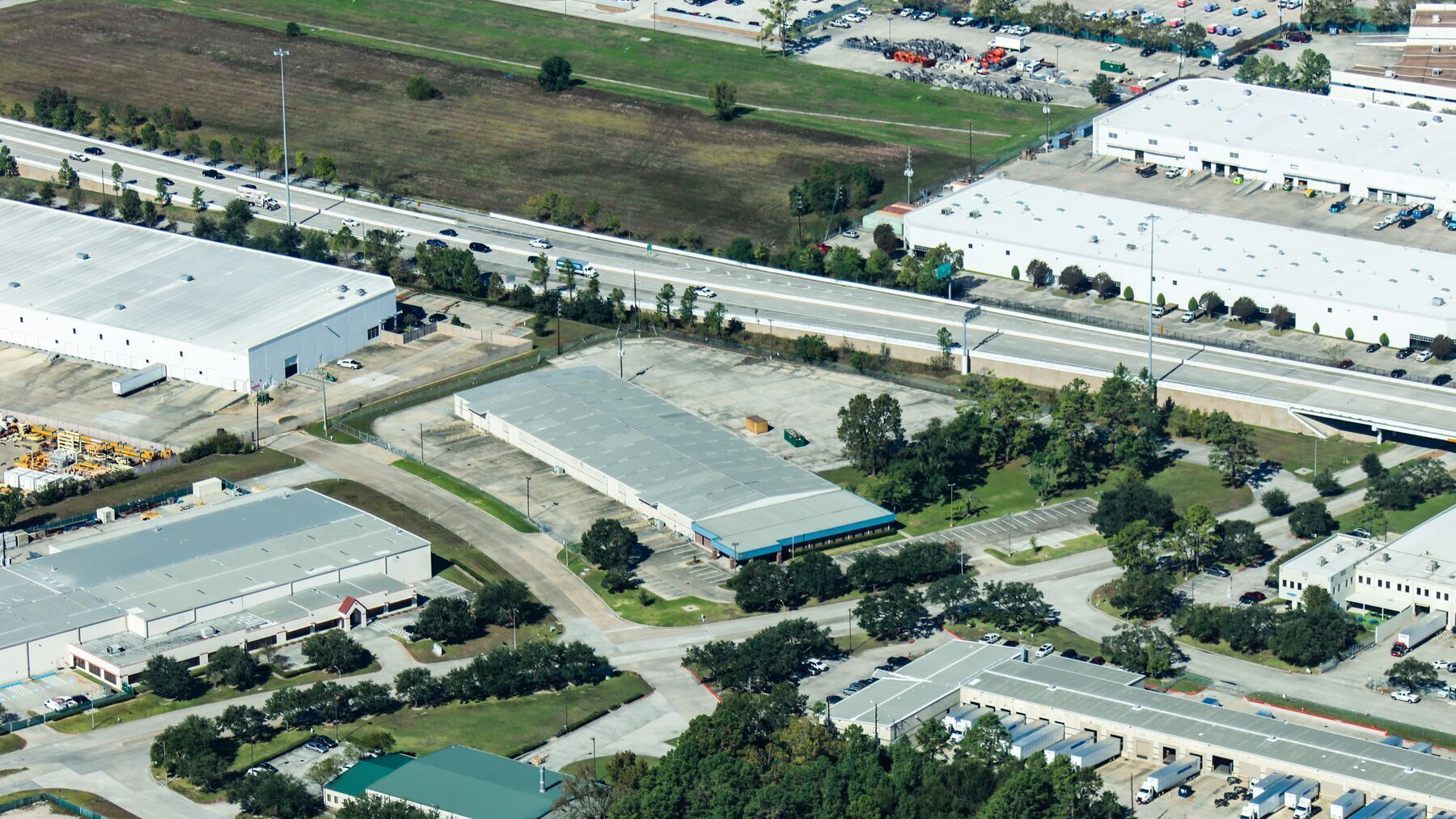 1606 Greens Rd, Houston, TX for Rent