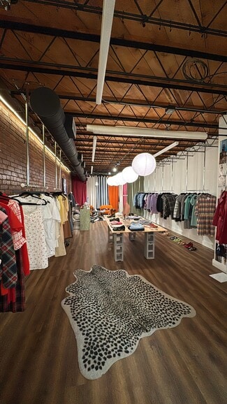 Fayetteville, AR Office/Retail - 9 S Block Ave Fayetteville, AR Office/Retail - 9 S Block Ave