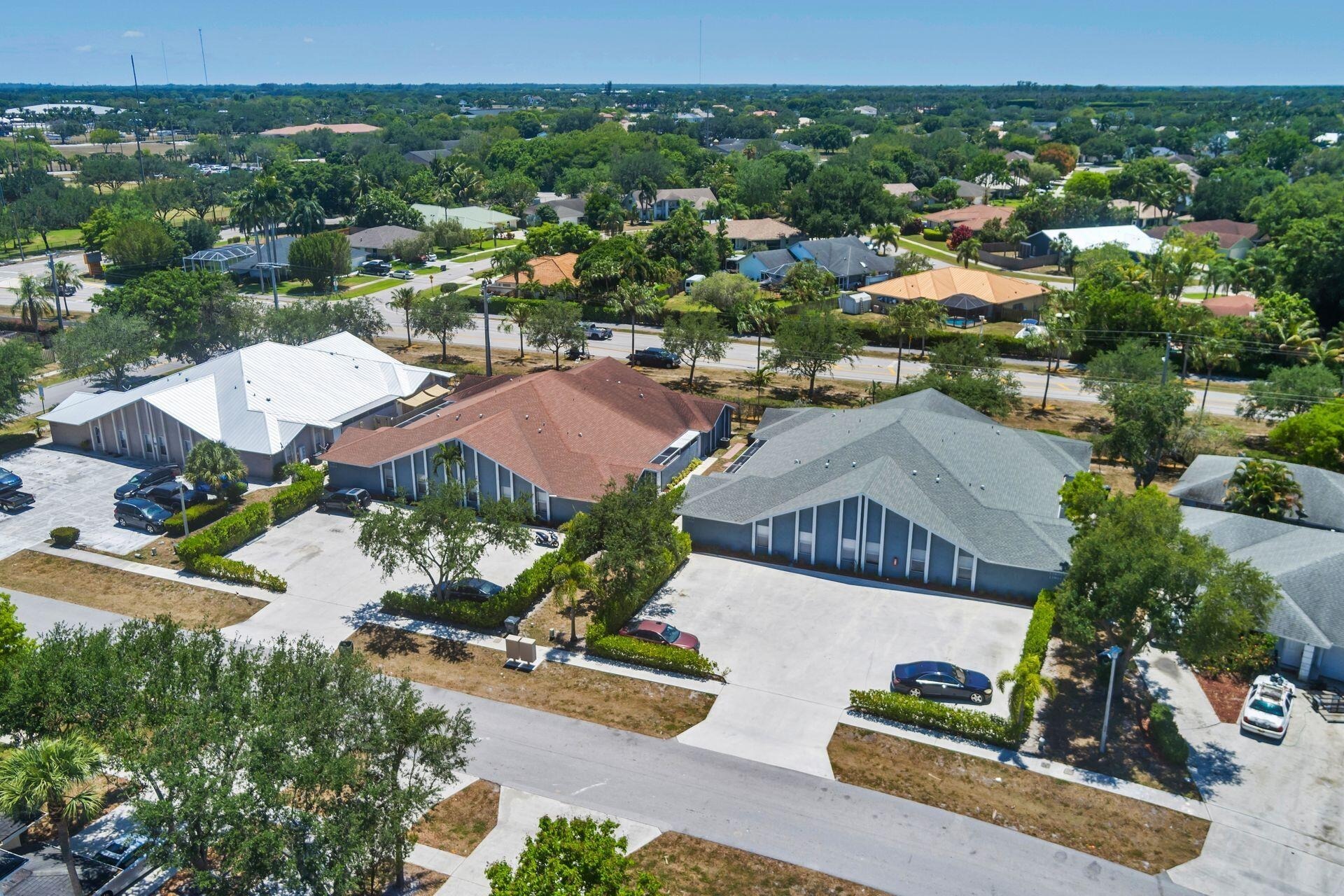 13908 Folkestone Cir, Wellington, FL for Sale