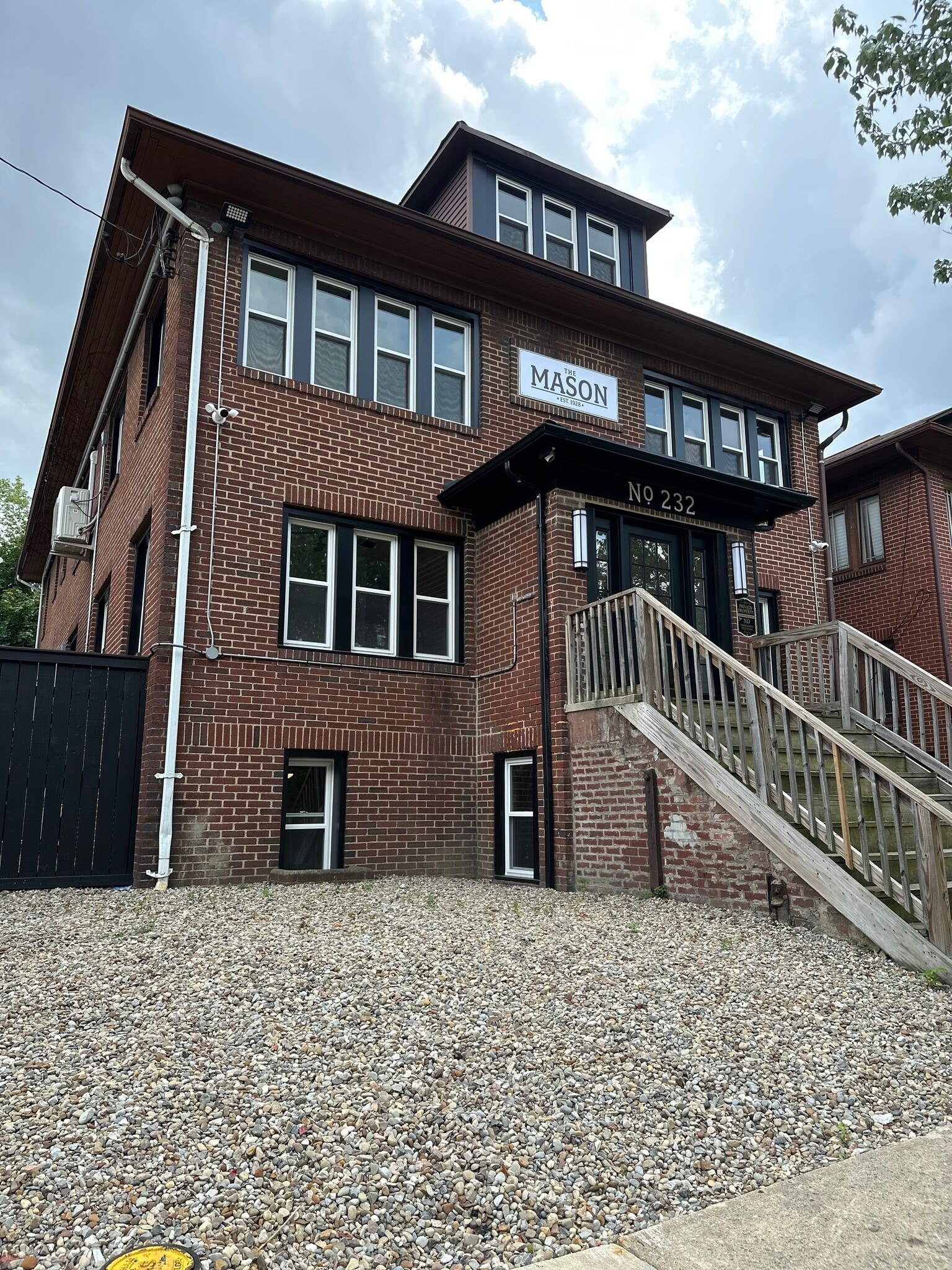 232 Cole Ave, Akron, OH for Sale