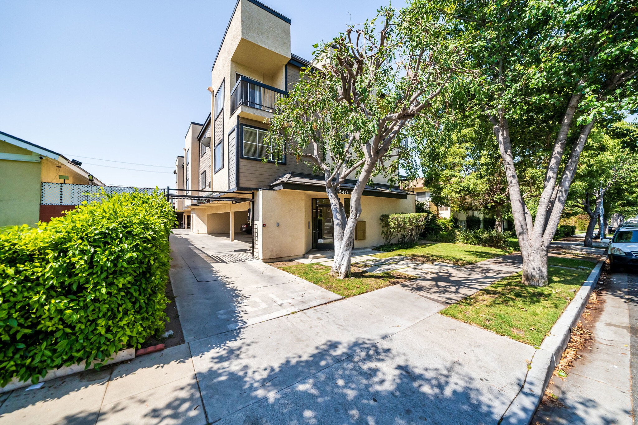 540 W Wilson Ave, Glendale, CA for Sale