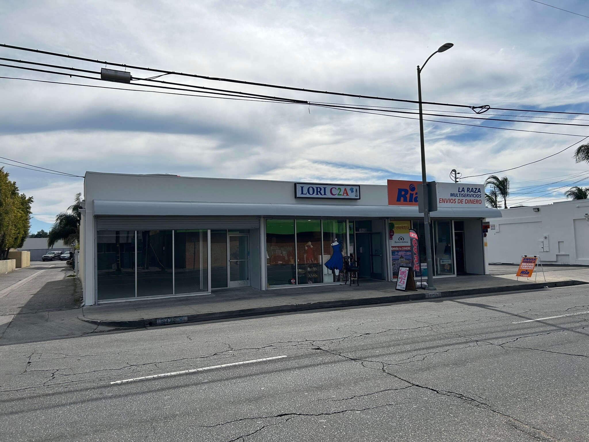 18438 Saticoy St, Reseda, CA for Rent