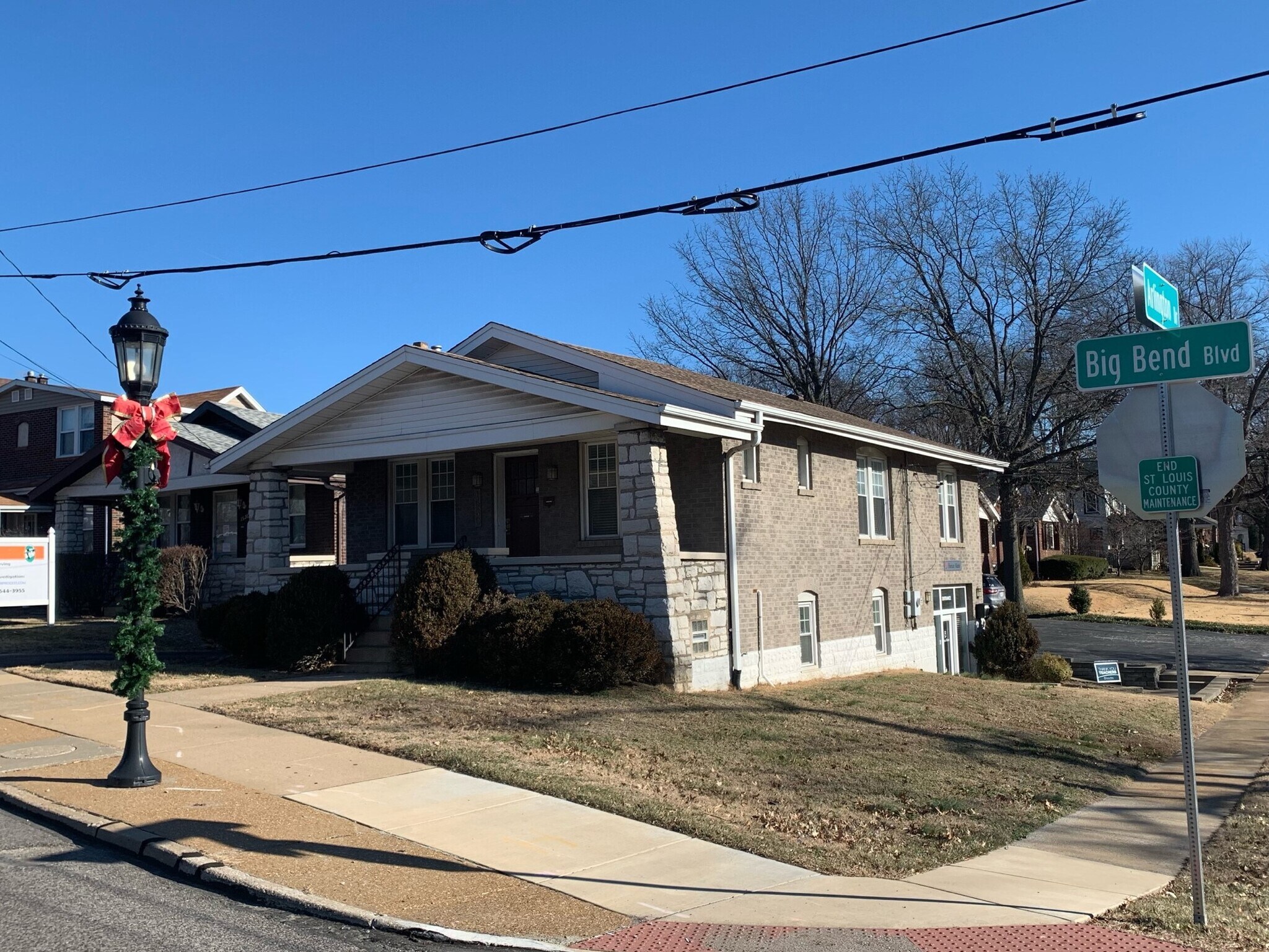 1530 S Big Bend Blvd, Richmond Heights, MO for Rent