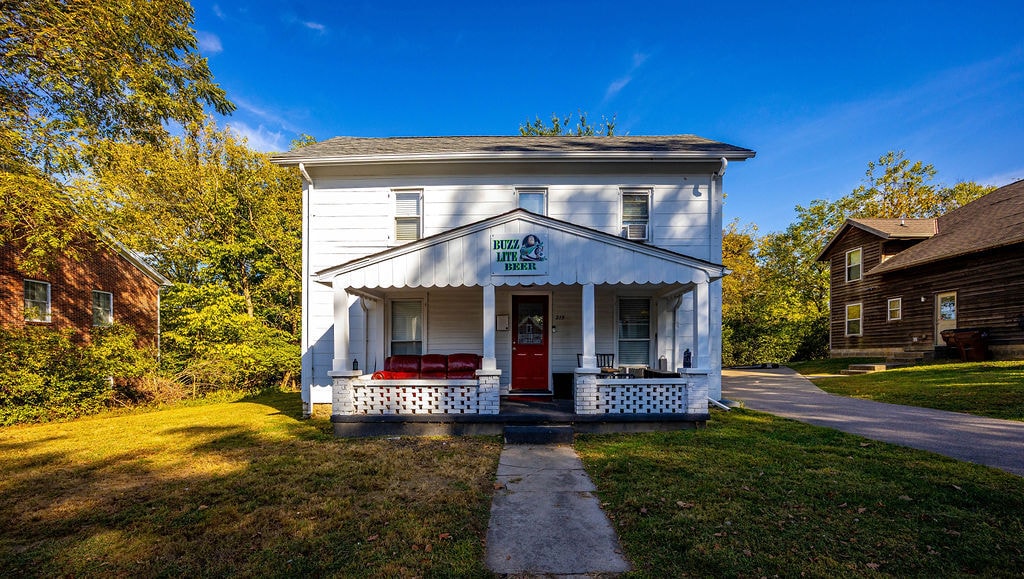215 N College Ave, Oxford, OH for Sale