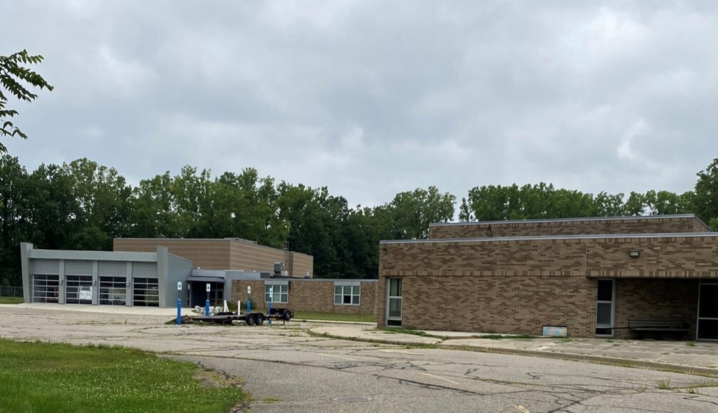 155 E Glass Rd, Ortonville, MI for Sale