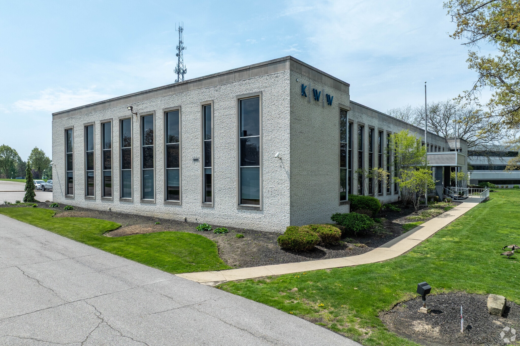 3550 W Market St, Akron, OH for Rent